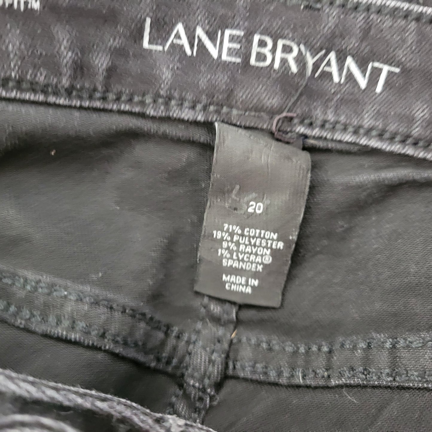 Lane Bryant Genius Fit Capri Jeans Size 20 Black Denim Stretch 5-Pocket CAP55E