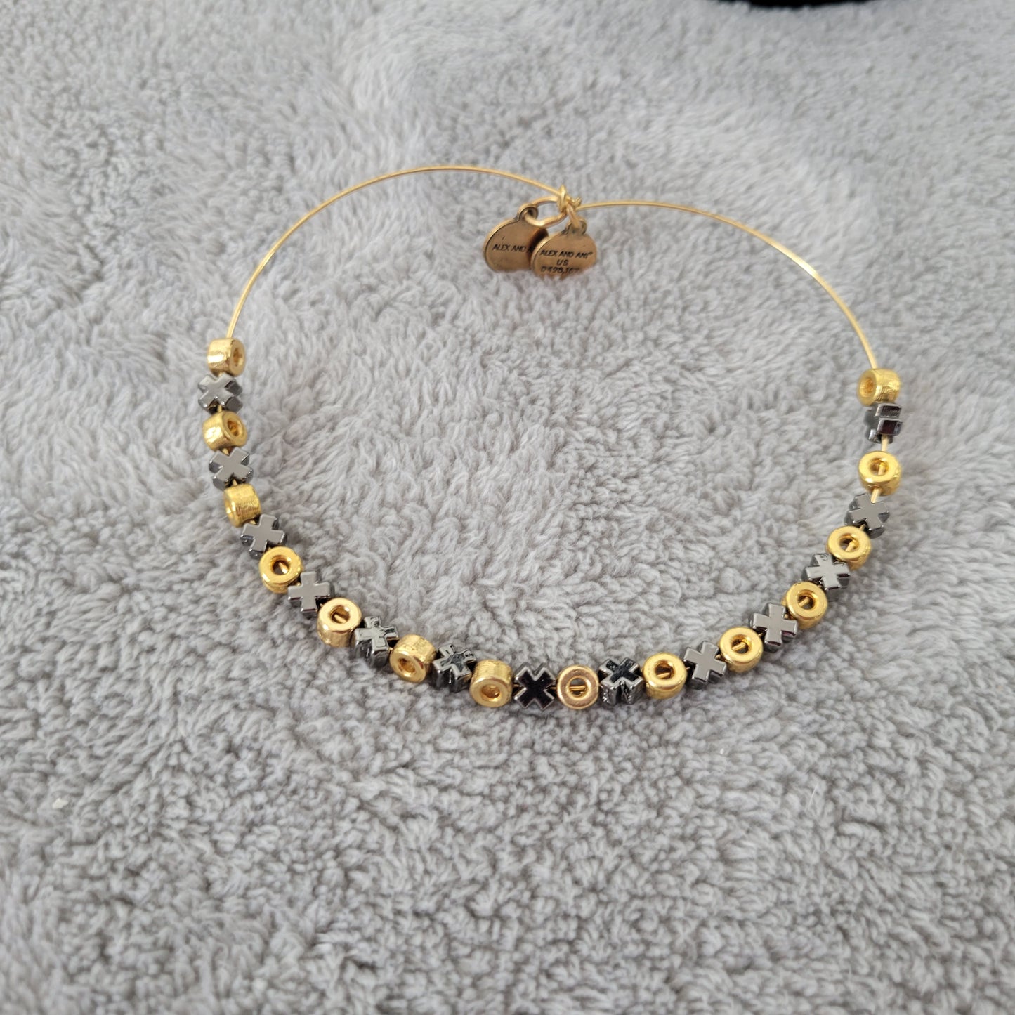 Alex and Ani XOXO Hugs and Kisses Bangle Bracelet Gold Silver Tone Two Tone B6E