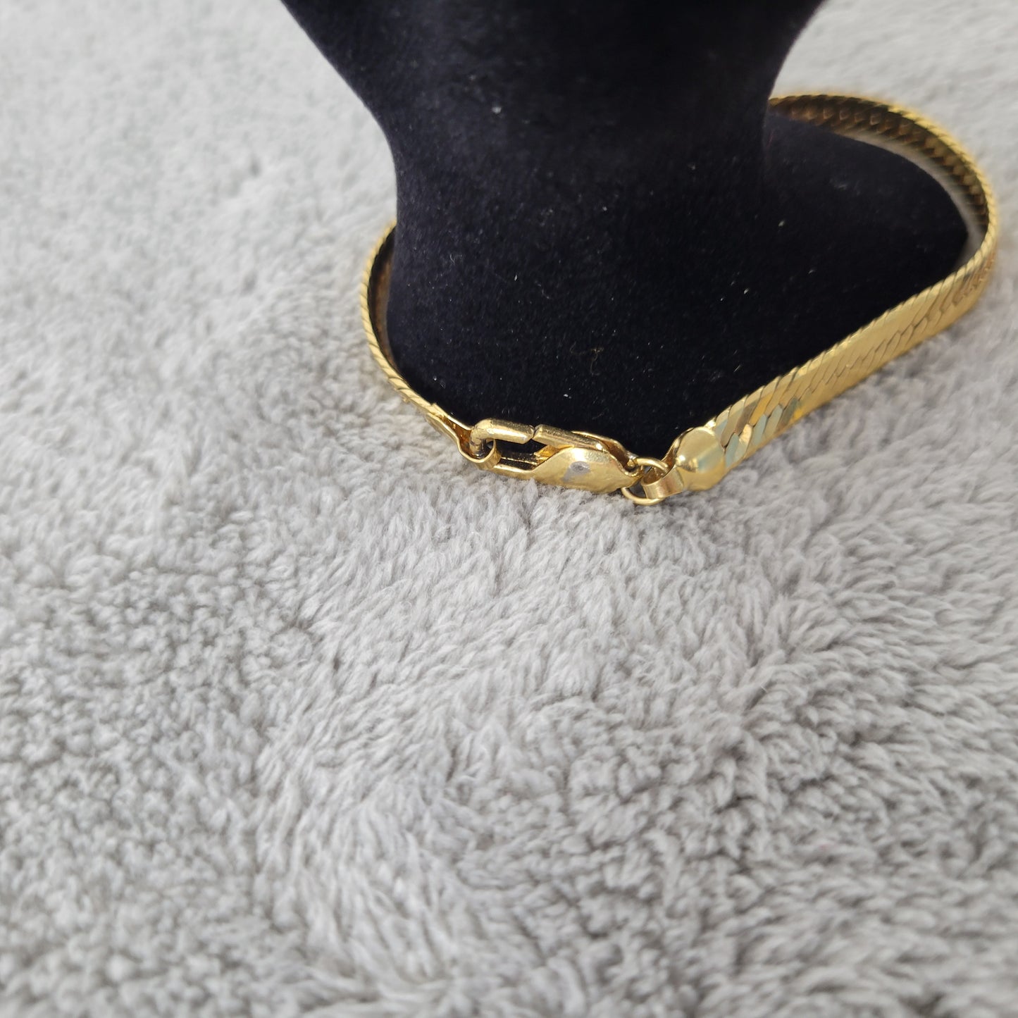 Gold Tone Herringbone Flat Snake Chain Bracelet 7.5" Lobster Clasp Elegant B7E