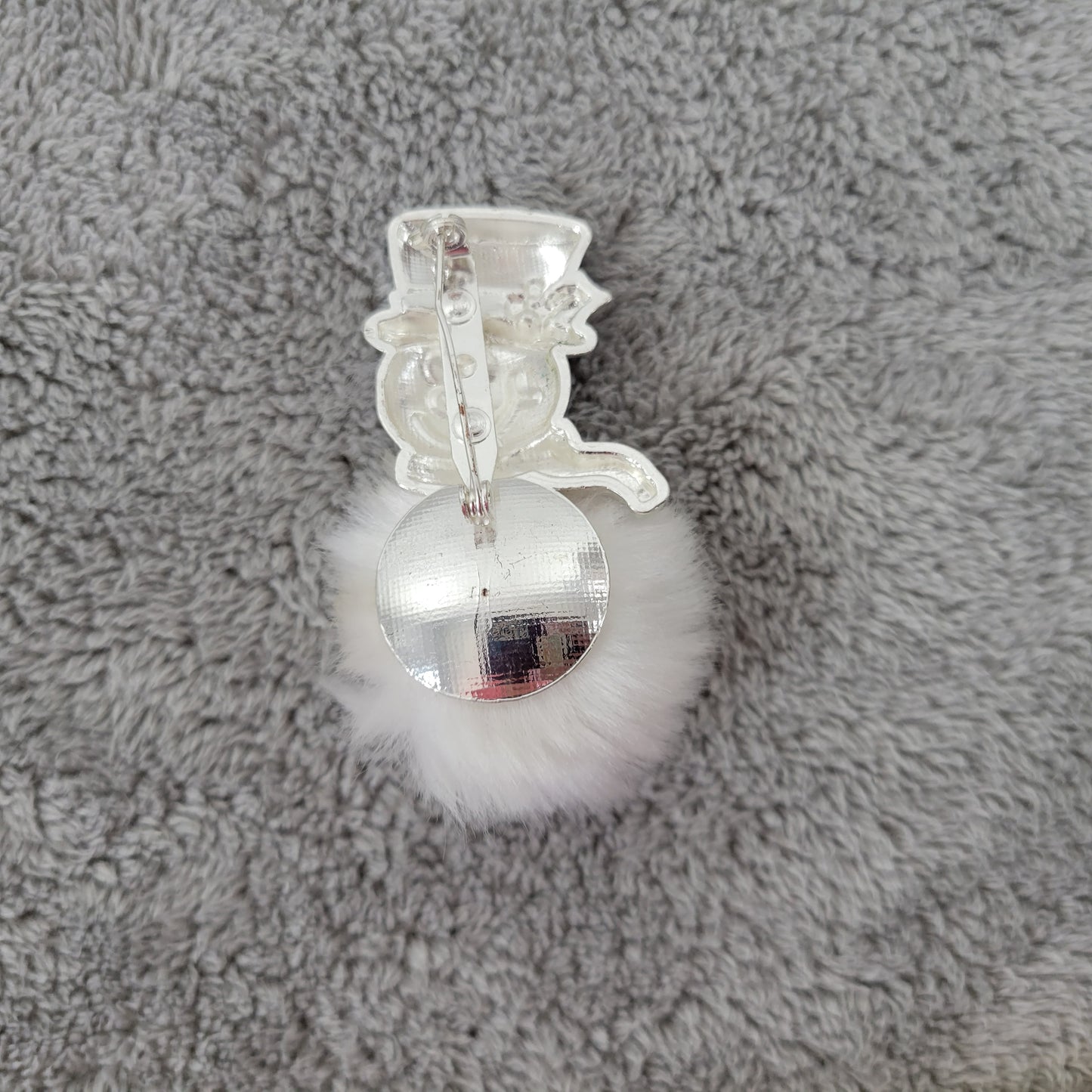Snowman Christmas Pin Brooch Silver Tone White Pom Pom Faux Fur Holiday P3E