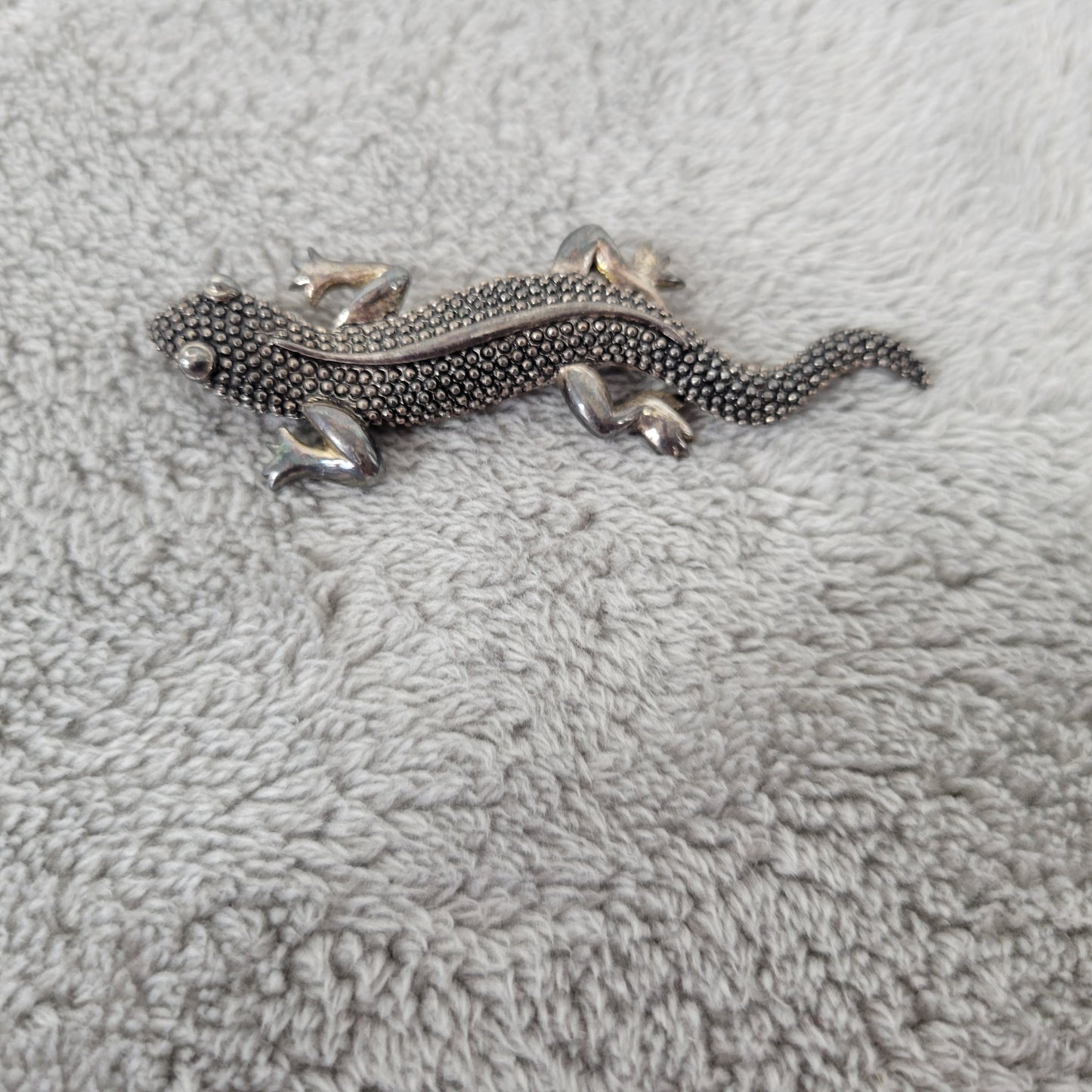 Vintage Silver Tone Salamander Lizard Brooch Pin Beaded Textured Reptile P6E