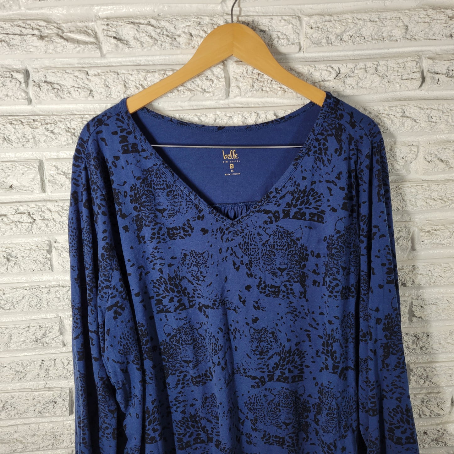 Belle Kim Gravel 3X Tunic Blue Cheetahs V-Neck Long Sleeve Plus Size BLU218E