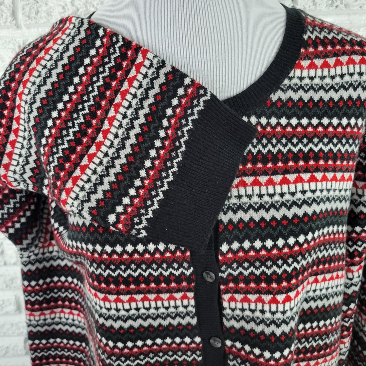 Croft & Barrow 2X Cardigan Sweater Black Red Geometric Knit Long Sleeve GEO115E