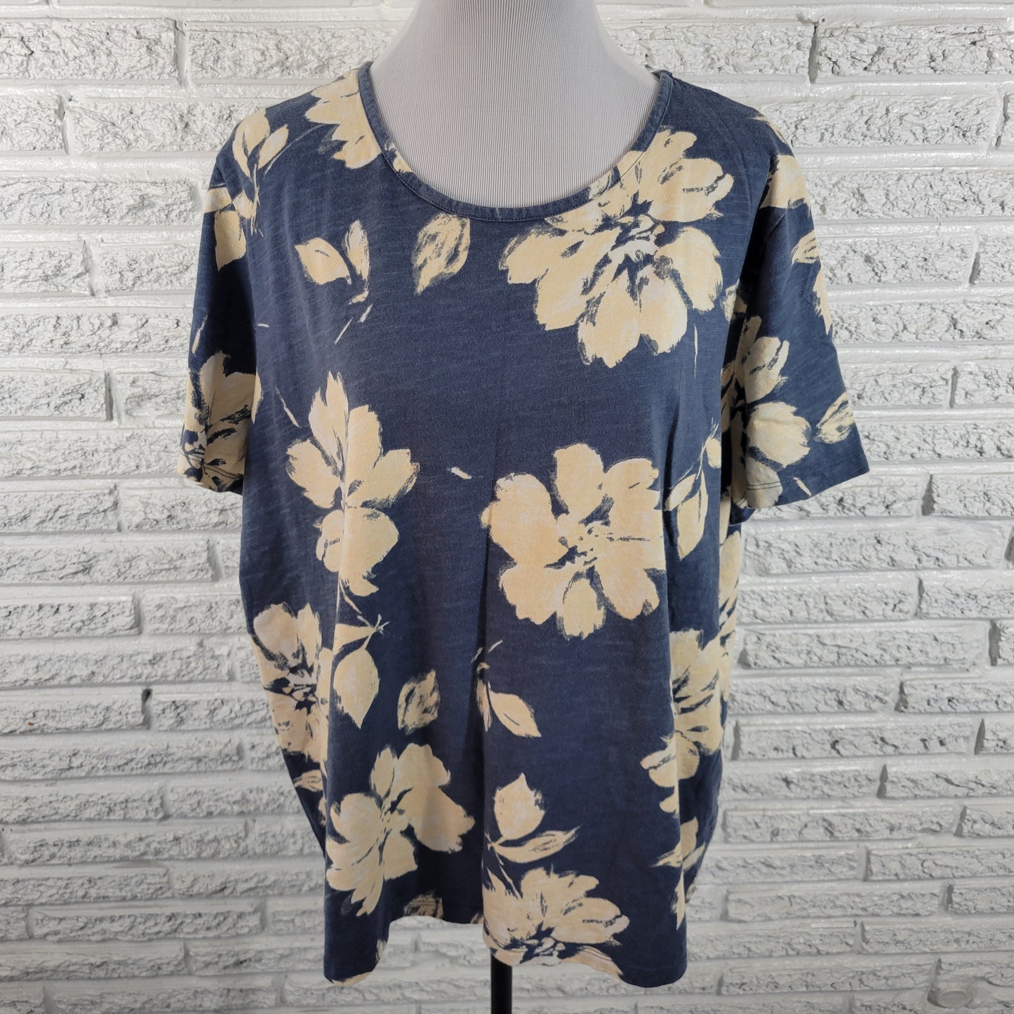 Coral Bay 2X Blue Floral T-Shirt Short Sleeve Round Neck 100% Cotton FLO114E