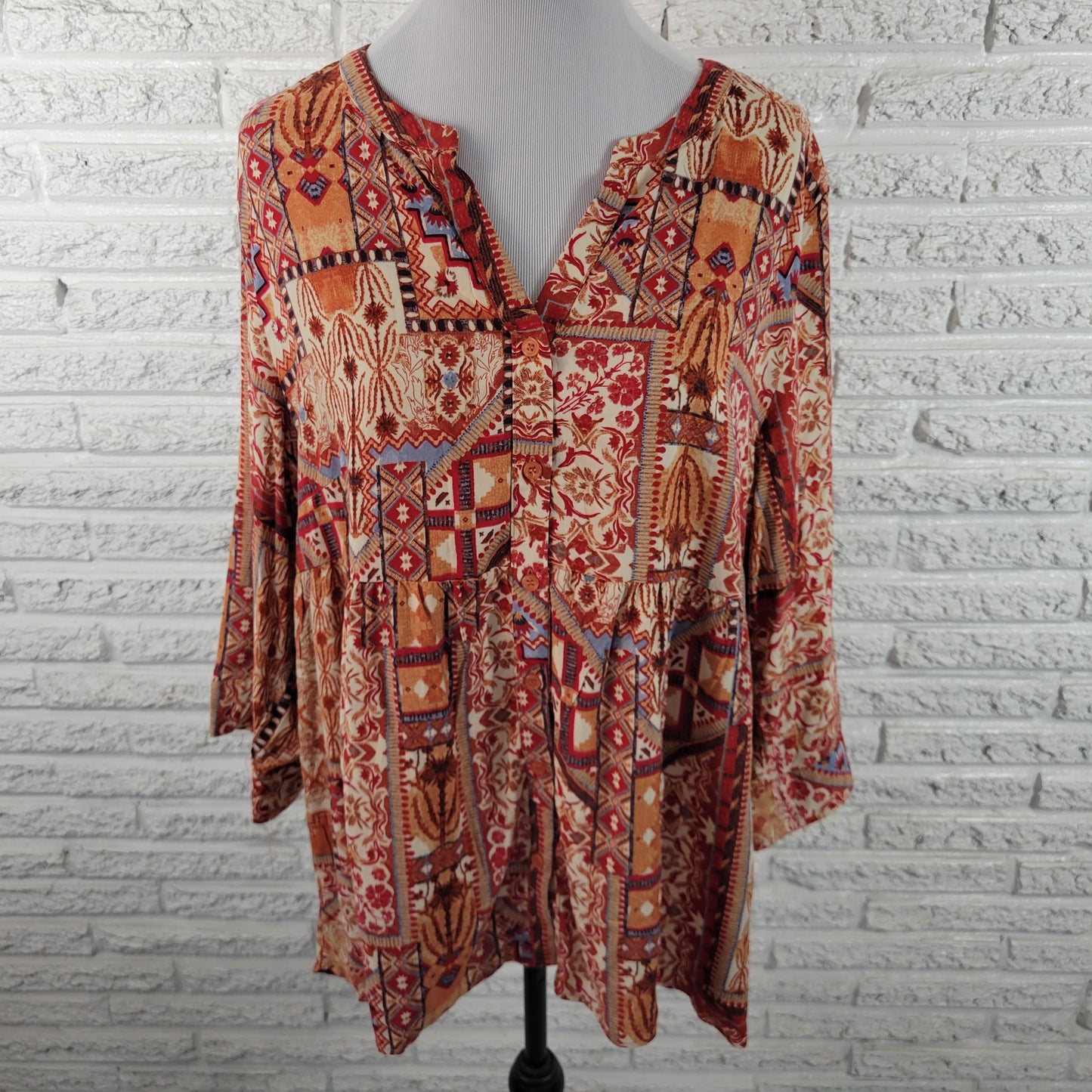 Jones New York Women's Top 1X Red Orange Geometric 3/4 Roll Tab Sleeve GEO89E