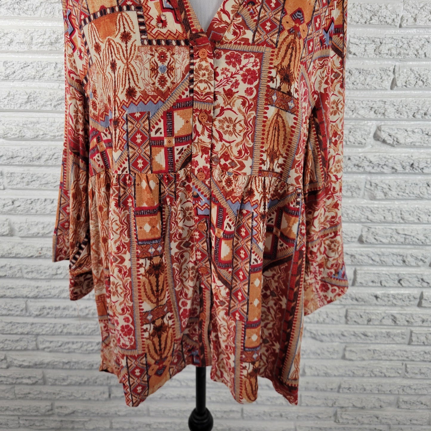 Jones New York Women's Top 1X Red Orange Geometric 3/4 Roll Tab Sleeve GEO89E