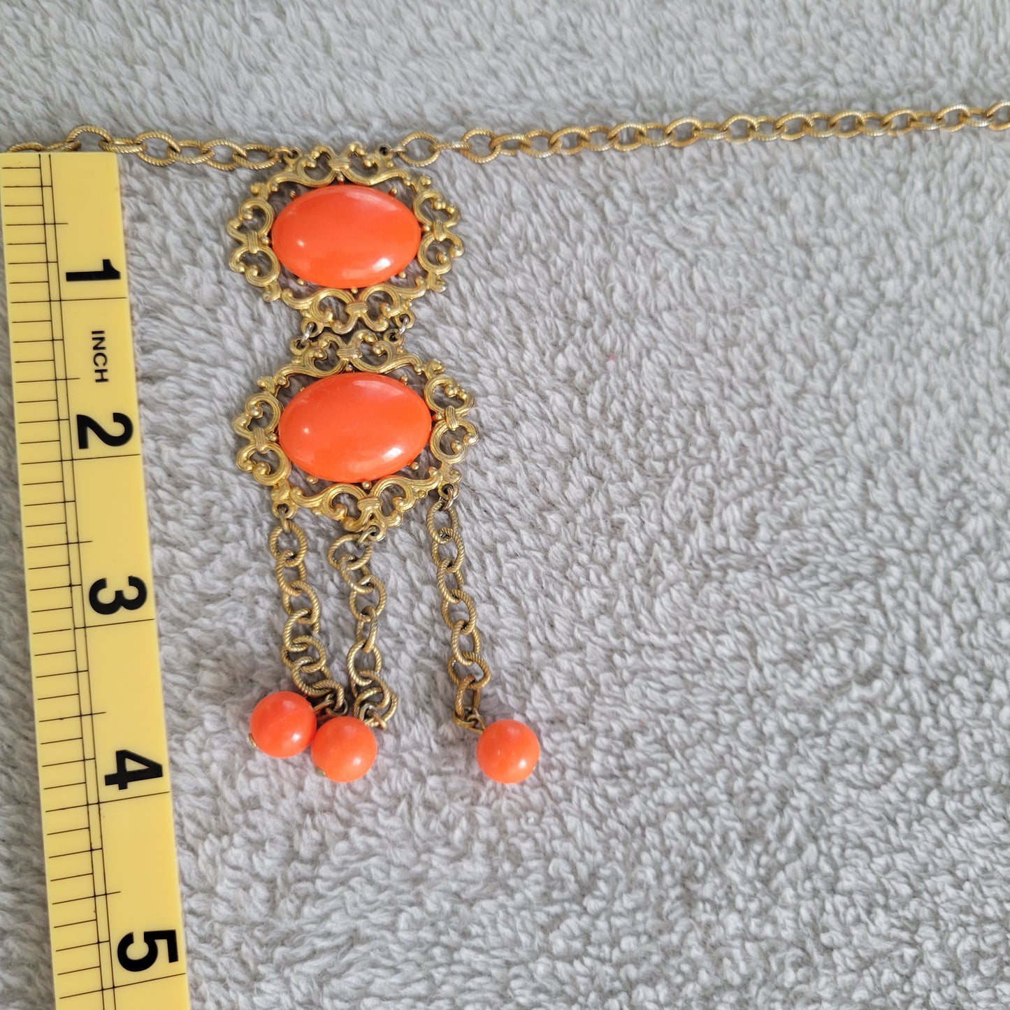 Vintage 60s Gold Tone Boho Tassel Pendant Necklace Burnt Orange Statement N26E
