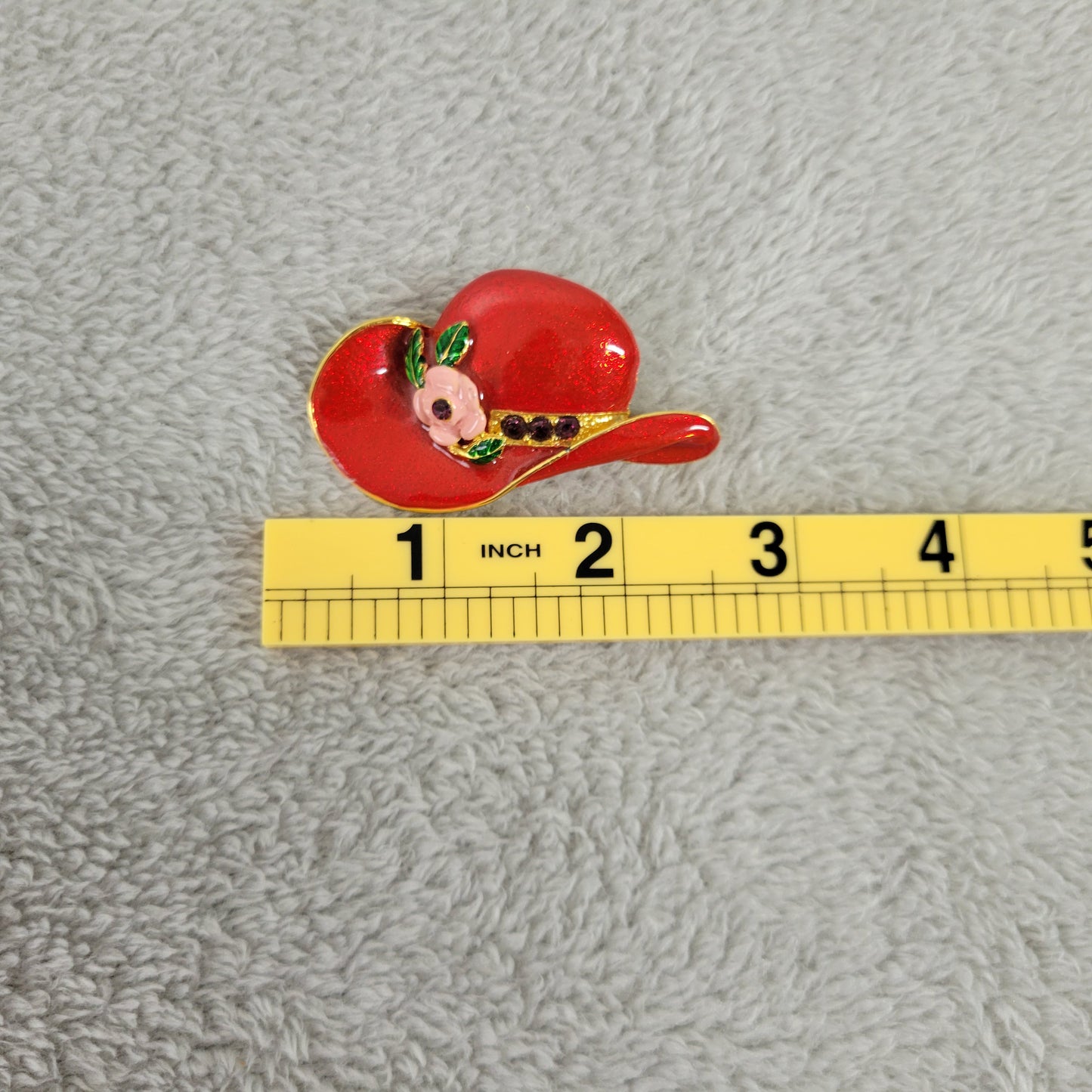 Vintage Red Hat Brooch Enamel Pink Flower Gold Tone Rhinestone Pin 2" P7E