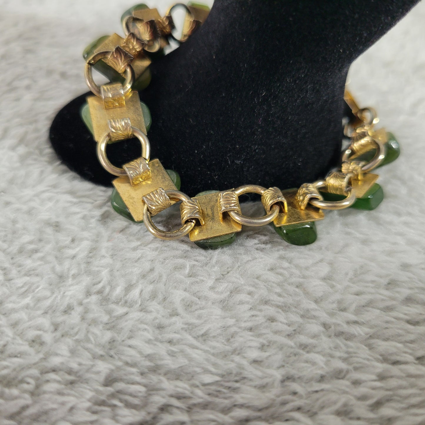 Vintage Gold Tone Green Stones Link Bracelet 7.5" Mid-Century Costume B12E