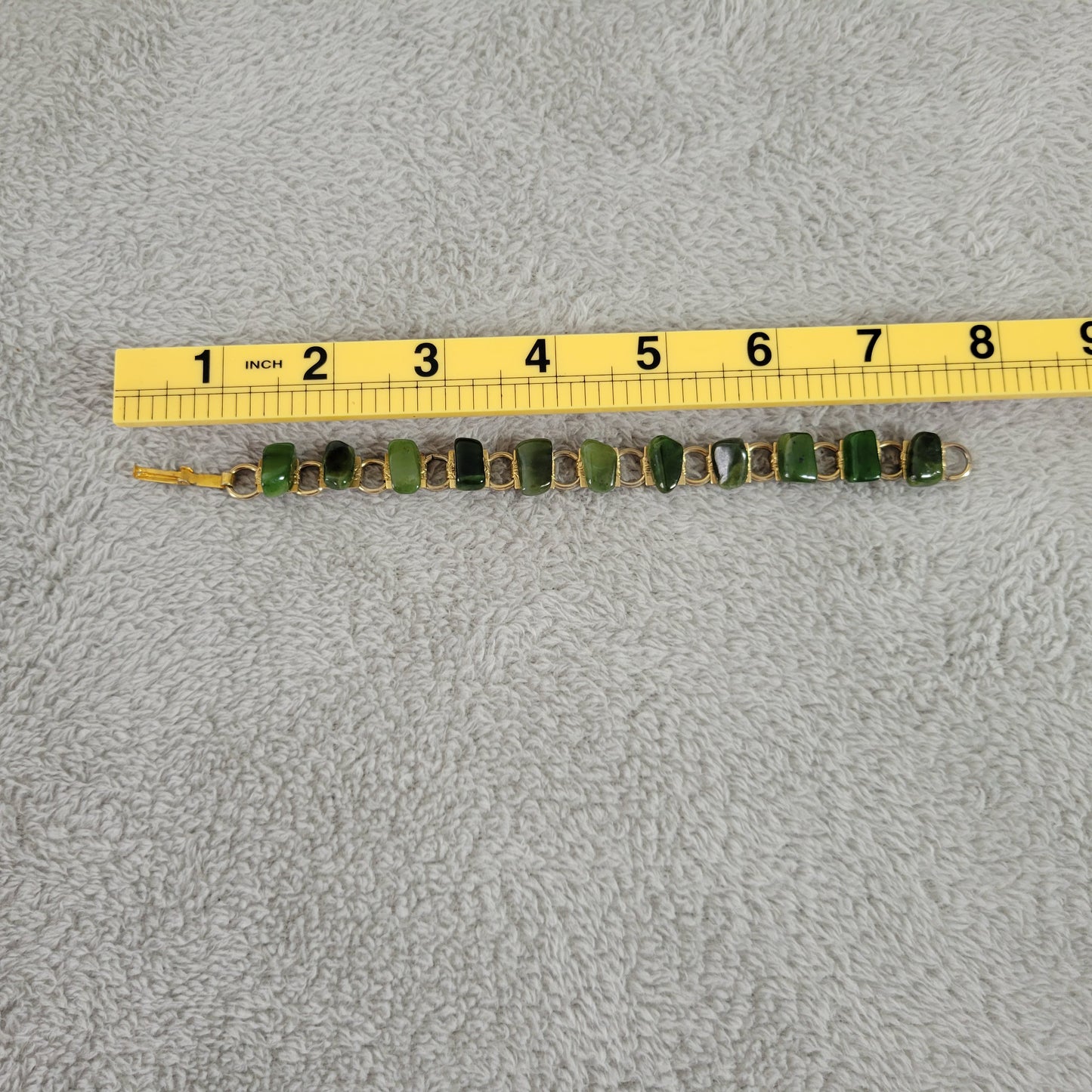 Vintage Gold Tone Green Stones Link Bracelet 7.5" Mid-Century Costume B12E