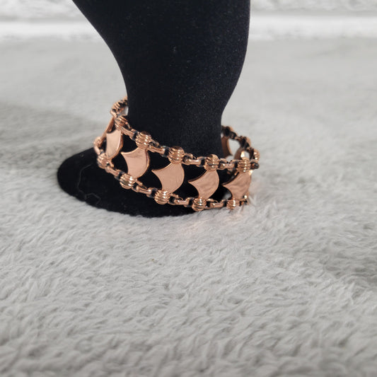 Vintage Mid Century Modern Rose Gold Tone Scalloped Panel Link Bracelet B15E
