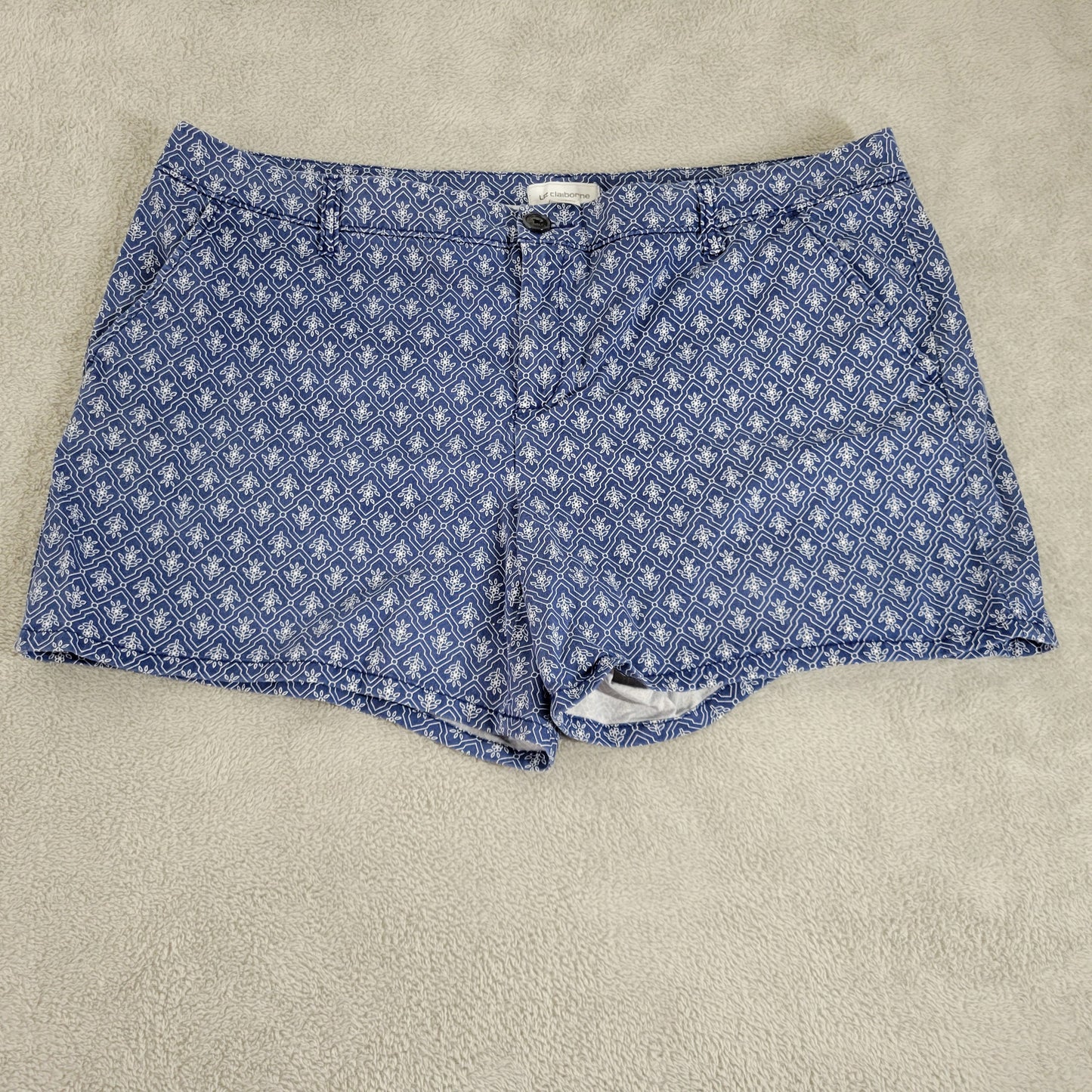 Liz Claiborne 18 Blue Floral Chino Shorts Cotton Blend Mid Rise Pockets FLO209E