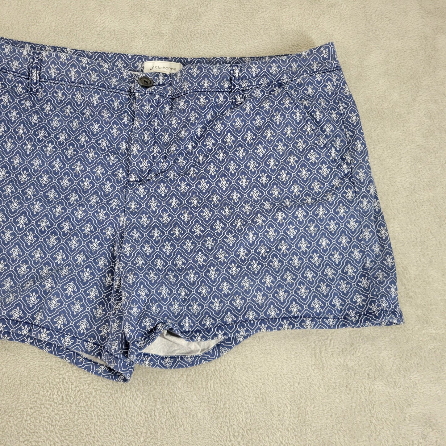 Liz Claiborne 18 Blue Floral Chino Shorts Cotton Blend Mid Rise Pockets FLO209E