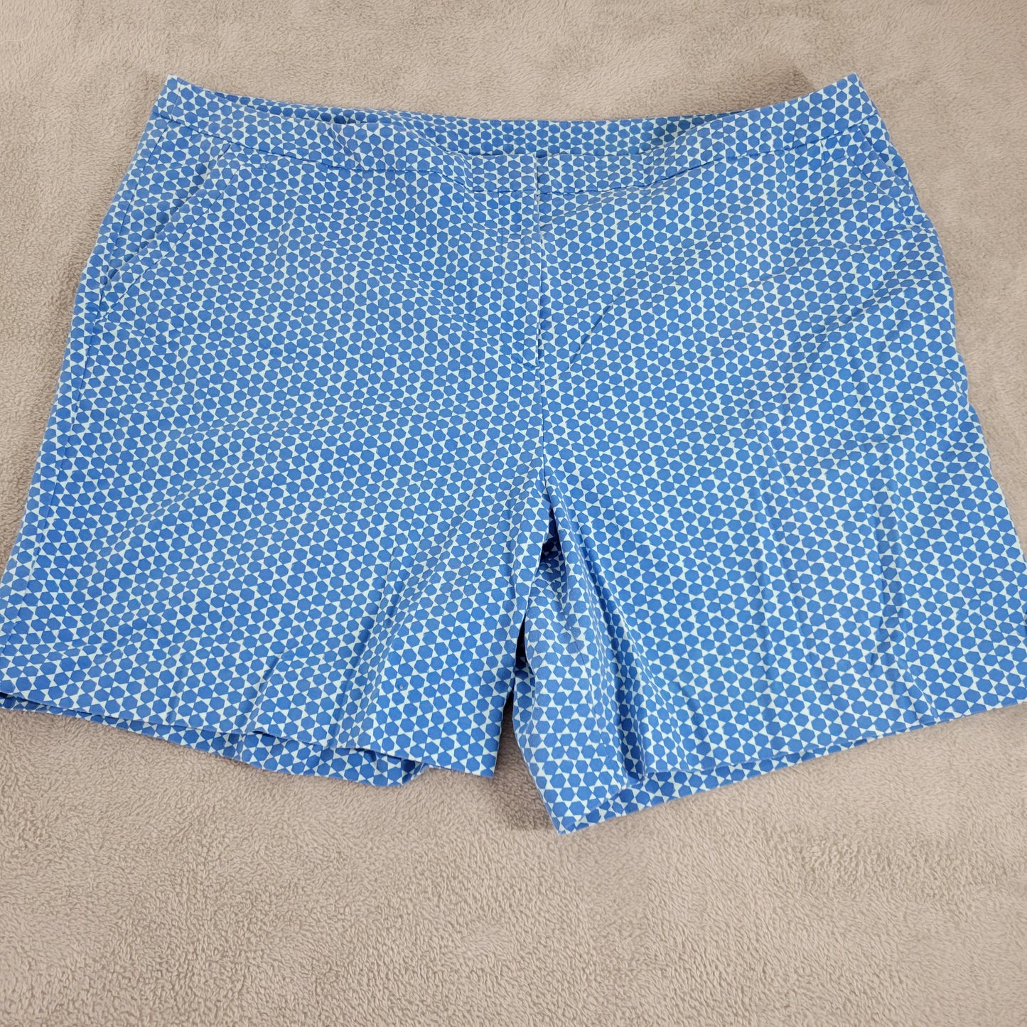 Lane Bryant 28 Blue Geometric Casual Shorts High Rise Cotton Blend Plus GEO192XE