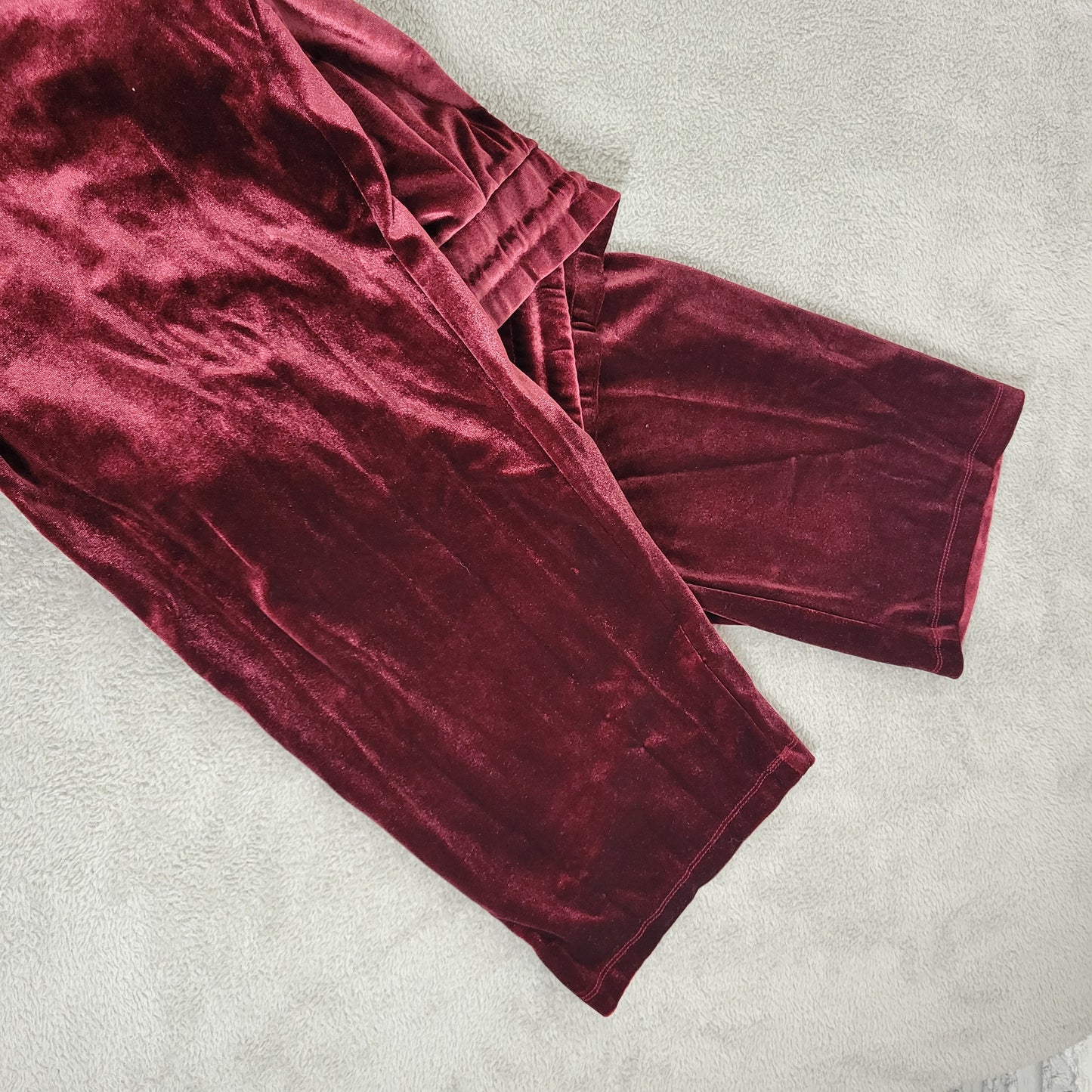 Torrid 1X Pants Womens Plus Burgundy Velour Jogger High Rise Straight BUR17E