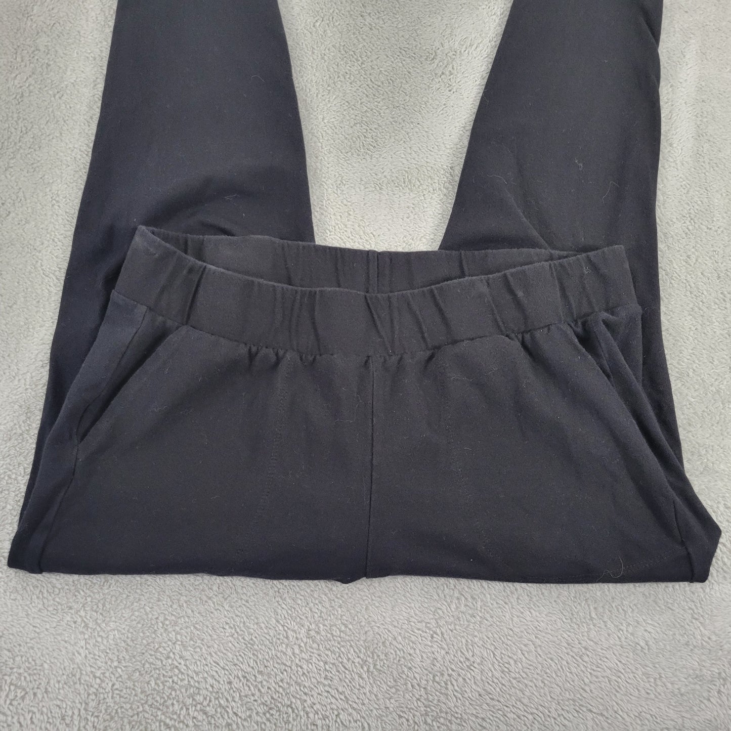 Torrid Womens Plus Size 2X Black Capri Leggings Pockets Elastic Waist BLA169E