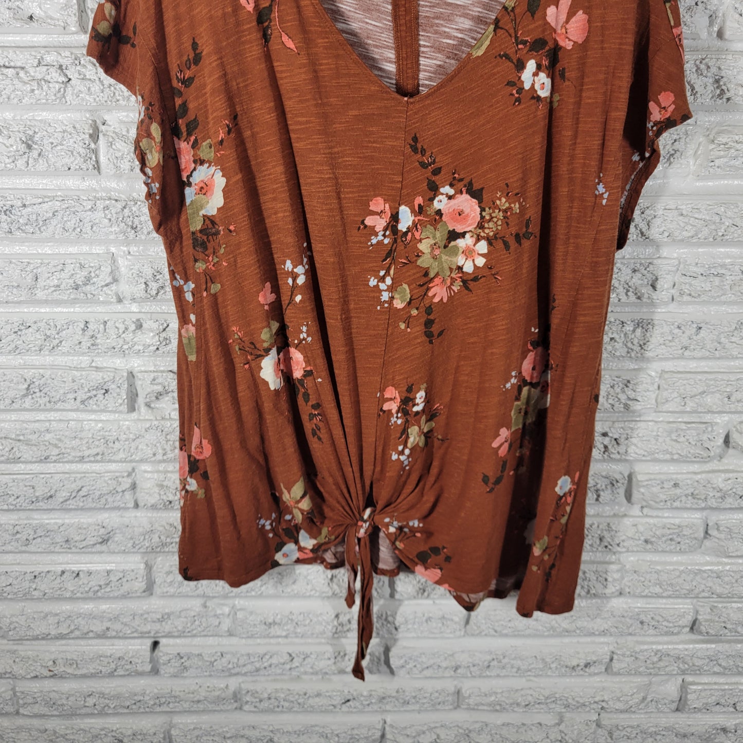 Cato Est 1946 Women Plus 18W 20W Brown Floral Front Tie V-Neck Tee FLO196E