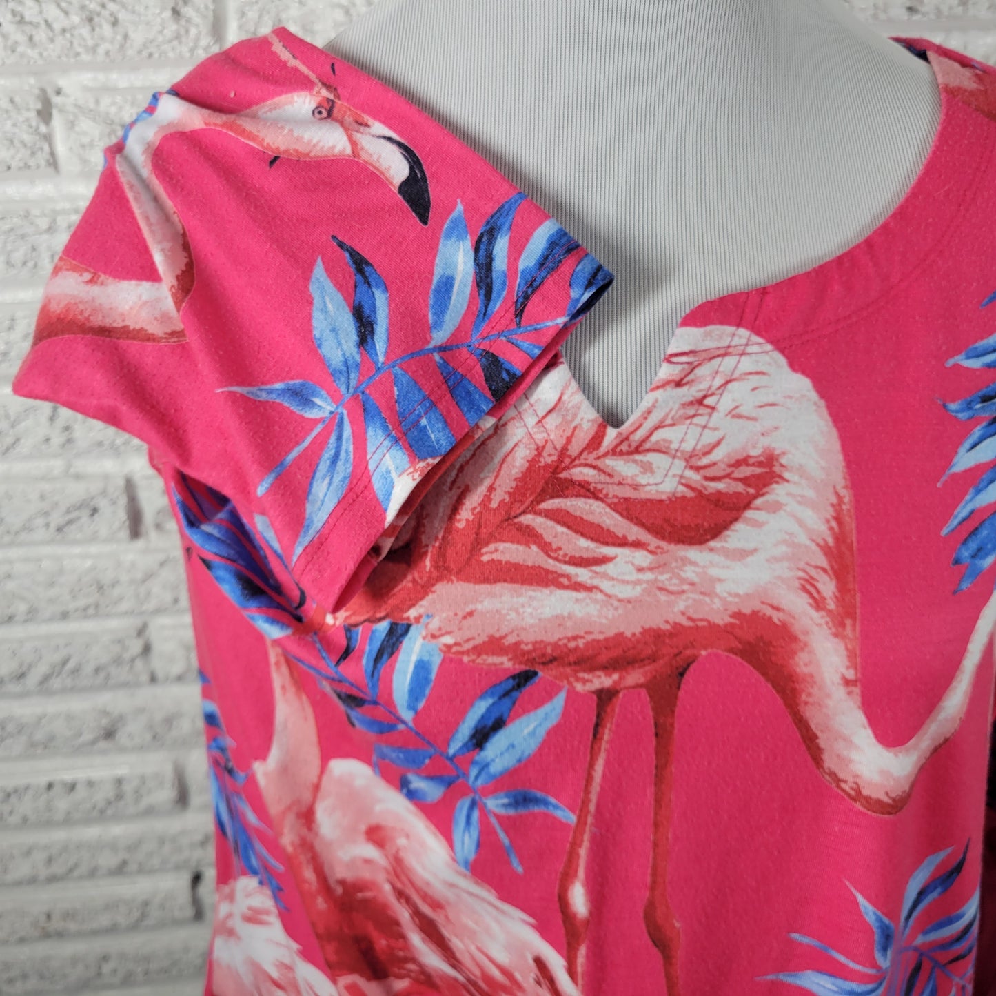 Onque Woman XL Blouse Pink Flamingo Tropical V-Neck 3/4 Sleeve Front Tie FLO18E