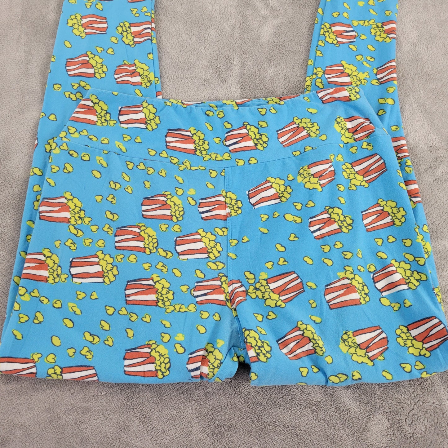 LuLaRoe TC Leggings Tall Curvy Movie Night Blue Popcorn Hearts Yoga NOV141E