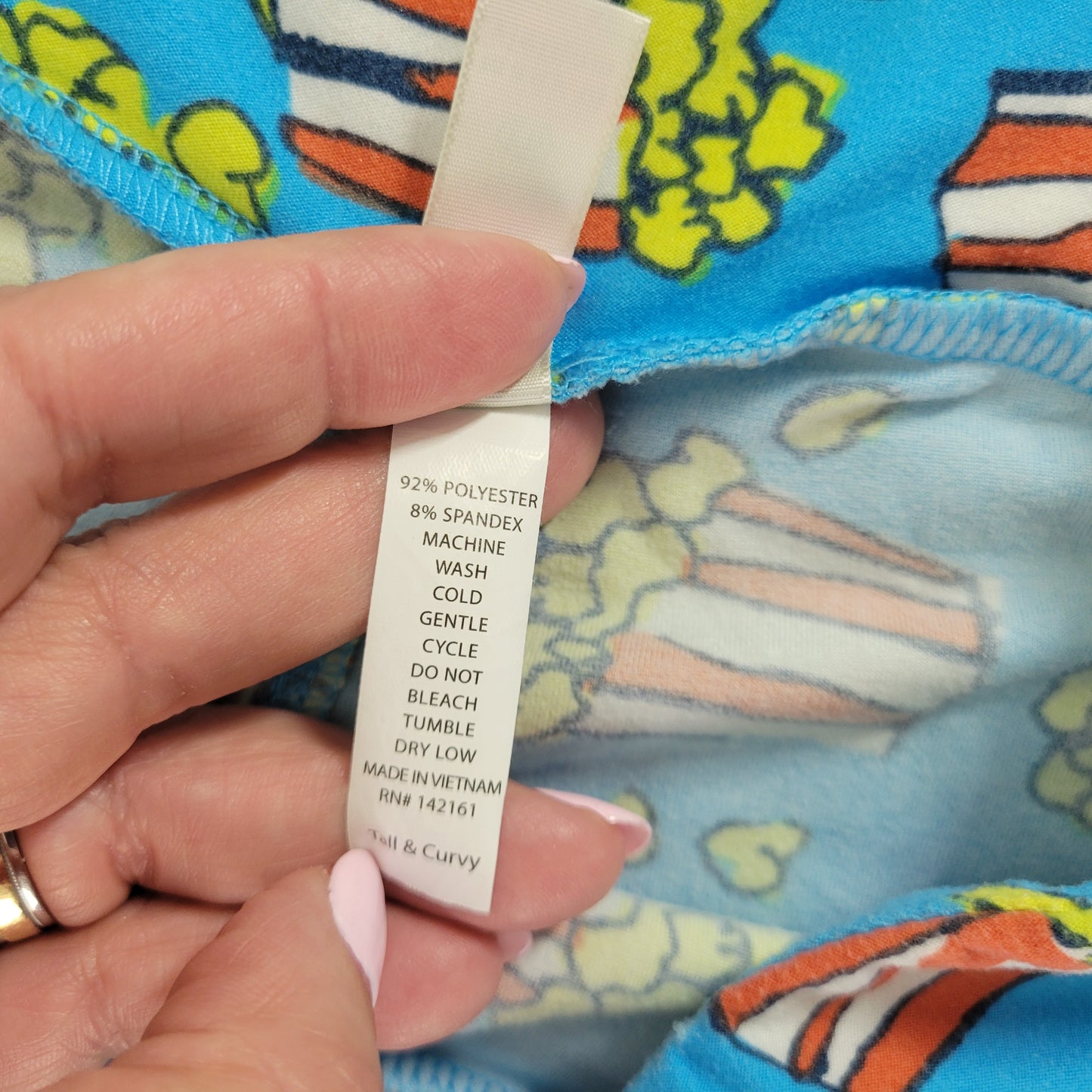 LuLaRoe TC Leggings Tall Curvy Movie Night Blue Popcorn Hearts Yoga NOV141E