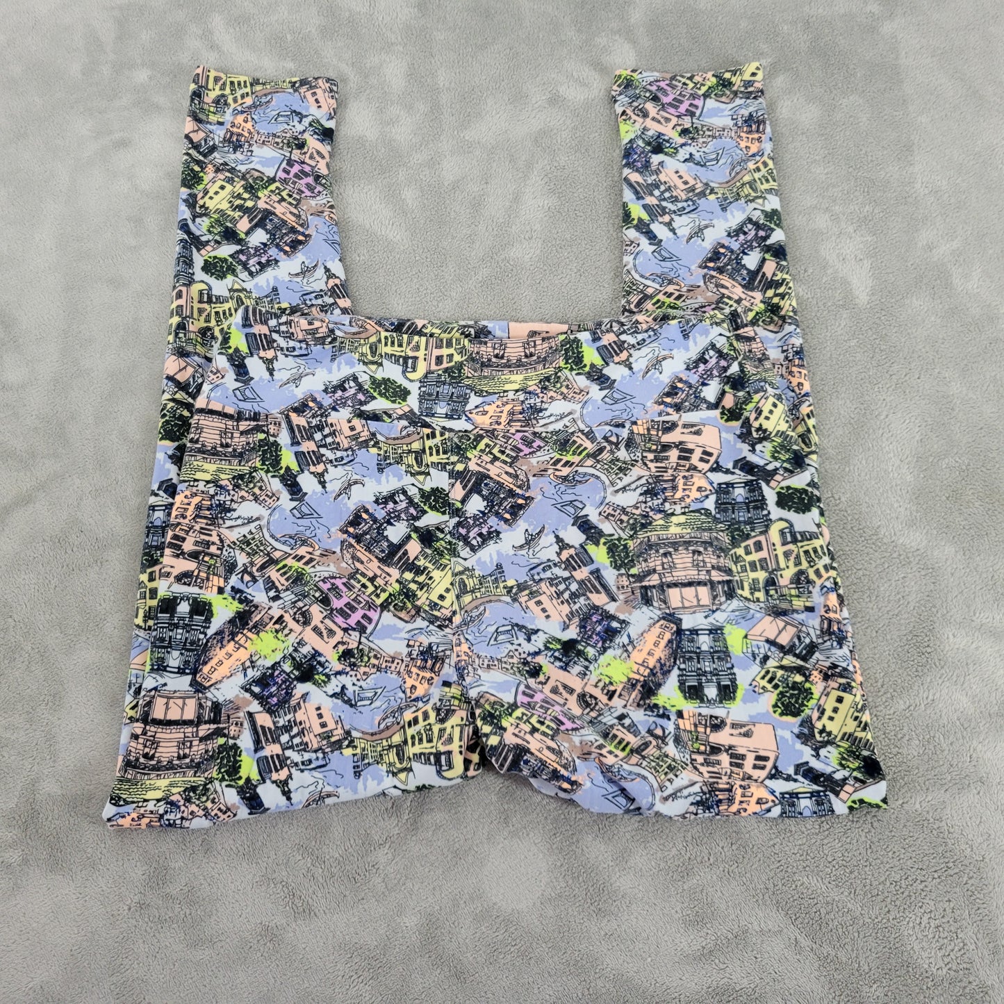 LuLaRoe TC Leggings Tall Curvy Venice Italy Italian Village Yoga Pants NOV131XE