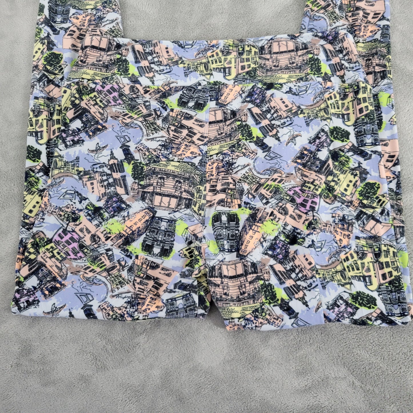 LuLaRoe TC Leggings Tall Curvy Venice Italy Italian Village Yoga Pants NOV131XE
