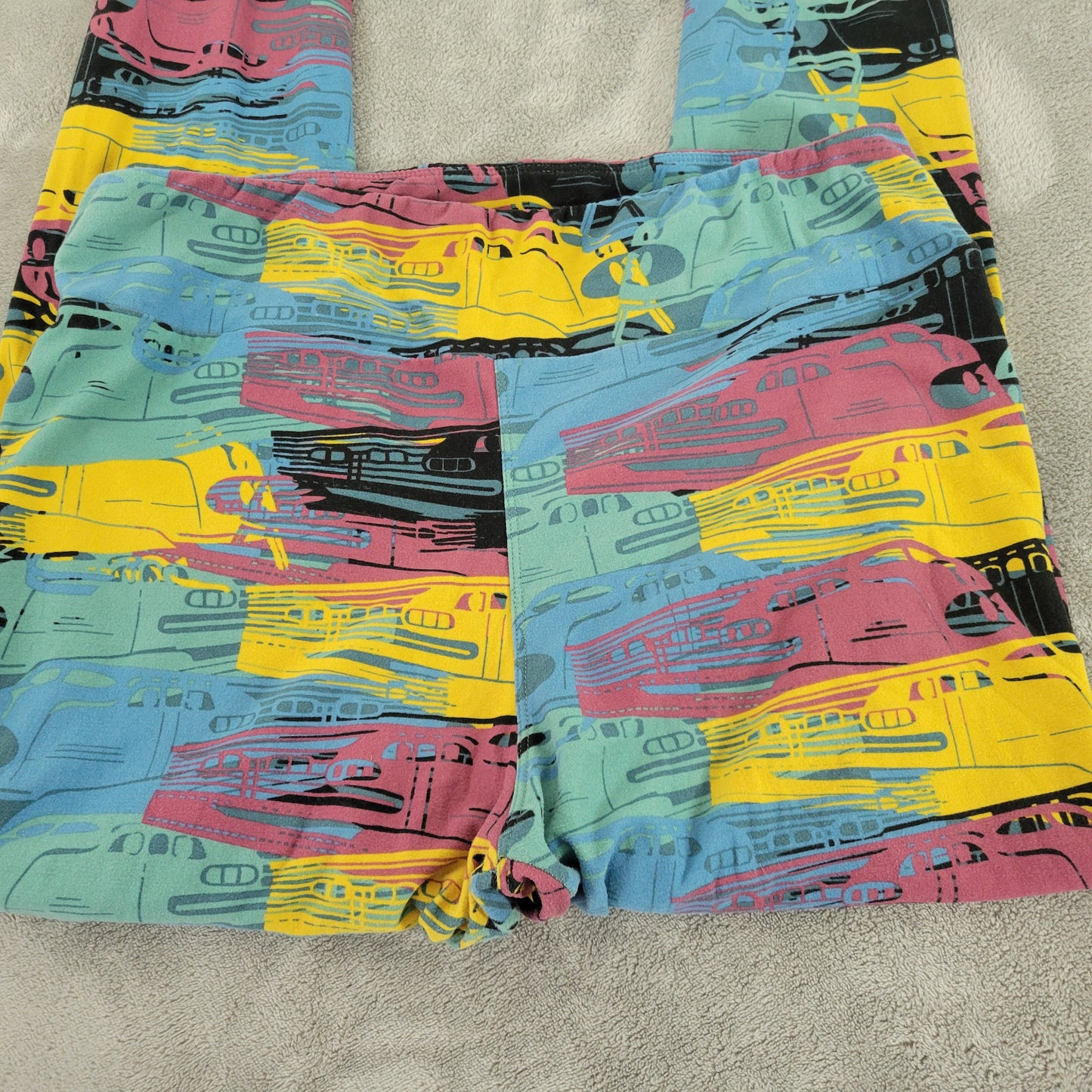 LuLaRoe TC Leggings Tall Curvy Bullet Train Retro Railway Pants 12-18 NOV124E