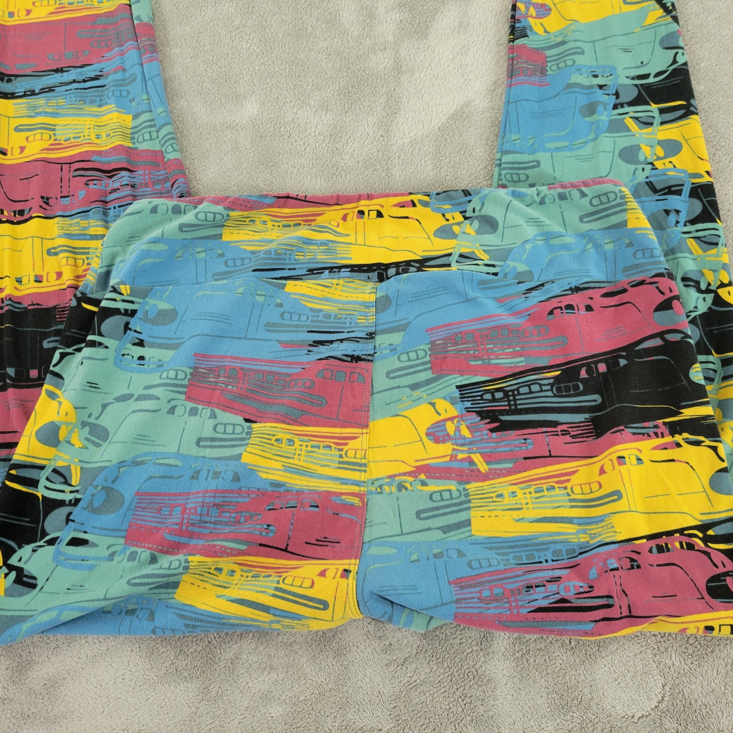 LuLaRoe TC Leggings Tall Curvy Bullet Train Retro Railway Pants 12-18 NOV124E