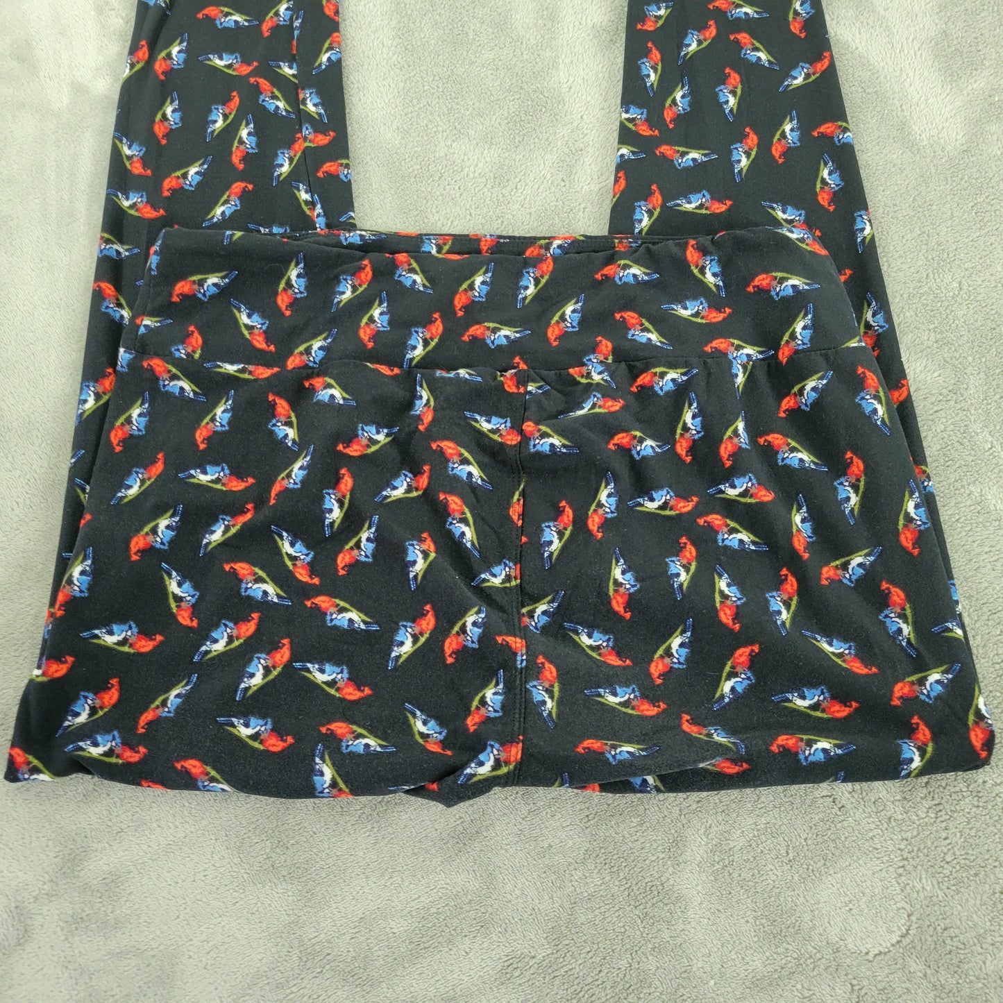 LuLaRoe TC Leggings Tall Curvy Cardinal Blue Jay Birds Pants Yoga 12-18 NOV123E