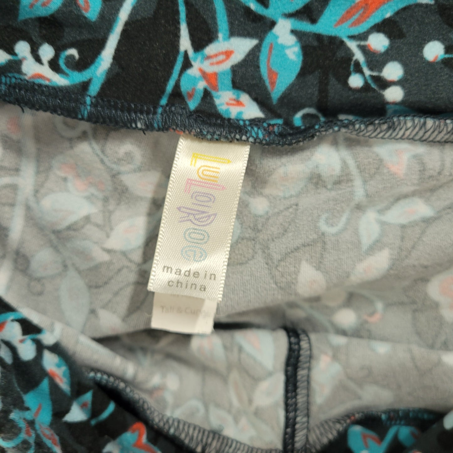 LuLaRoe TC Leggings Tall Curvy Vining Floral Teal Black Yoga Pants FLO106E