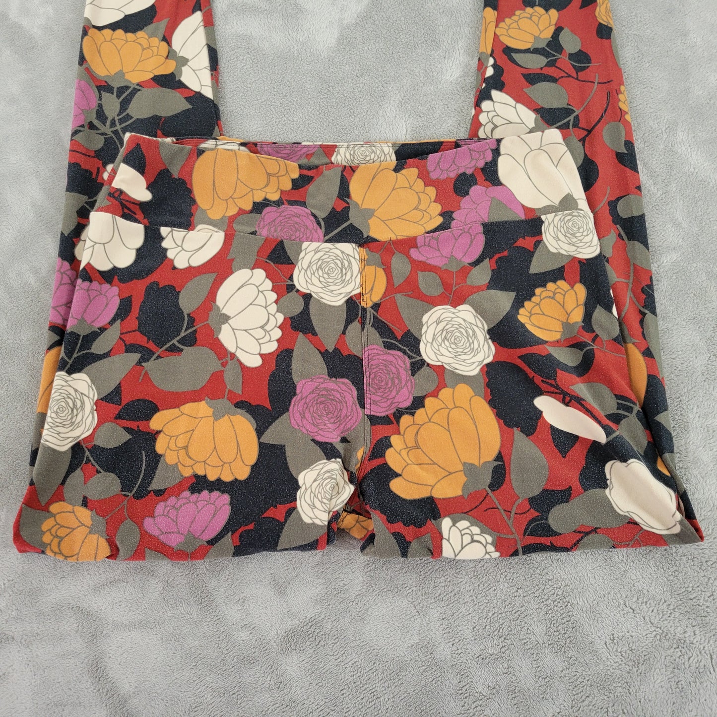 LuLaRoe TC Tall Curvy Leggings Retro Vintage Floral Peony Jogger Pants FLO28E