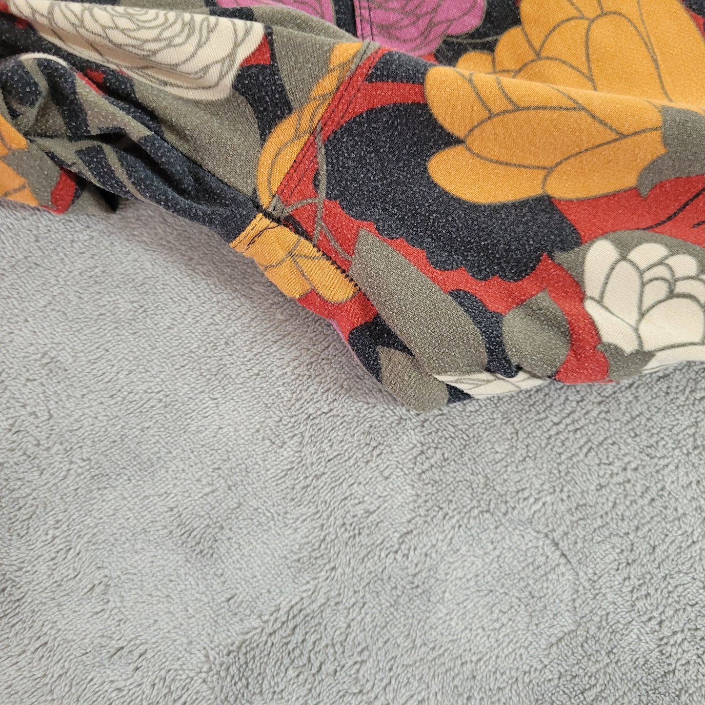 LuLaRoe TC Tall Curvy Leggings Retro Vintage Floral Peony Jogger Pants FLO28E