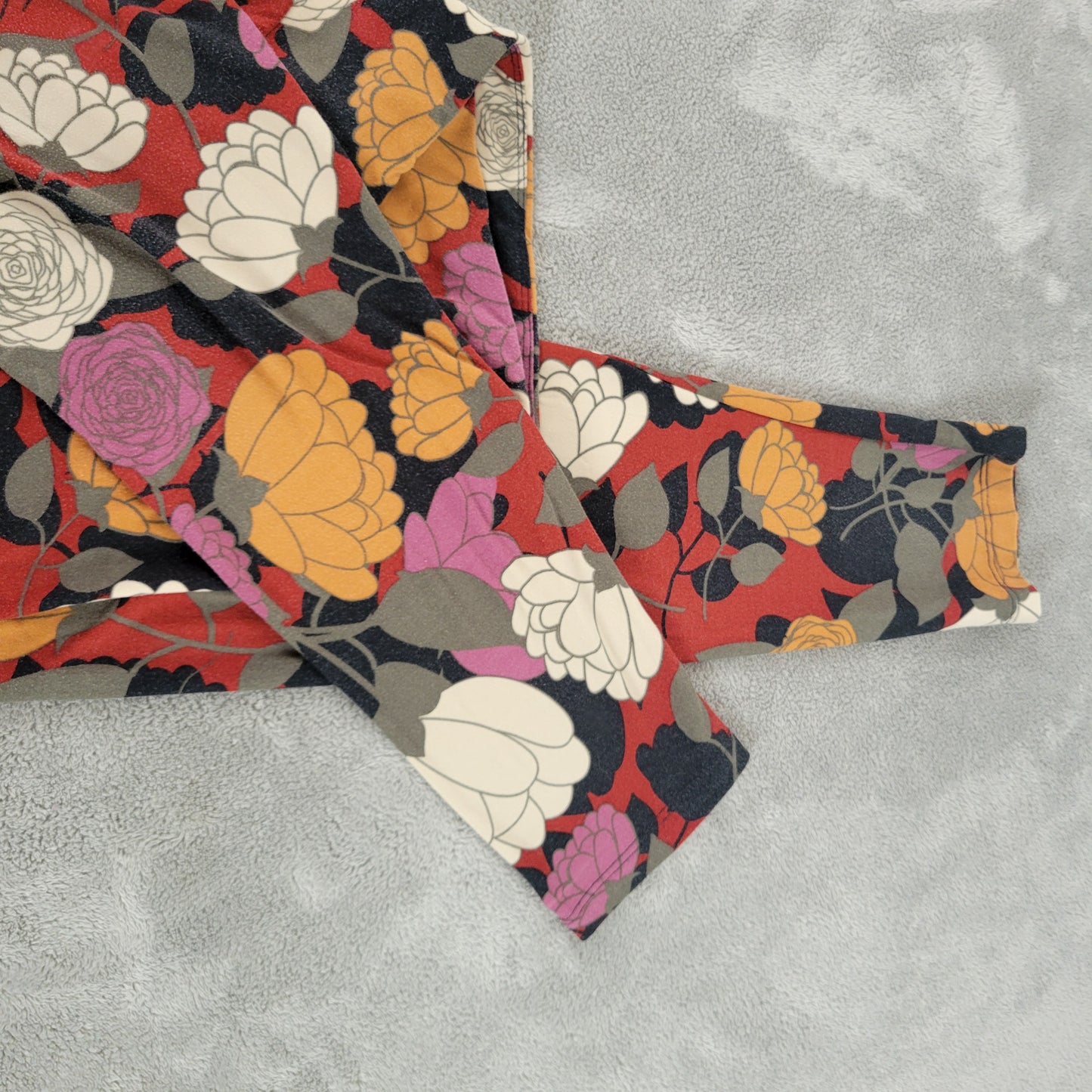 LuLaRoe TC Tall Curvy Leggings Retro Vintage Floral Peony Jogger Pants FLO28E