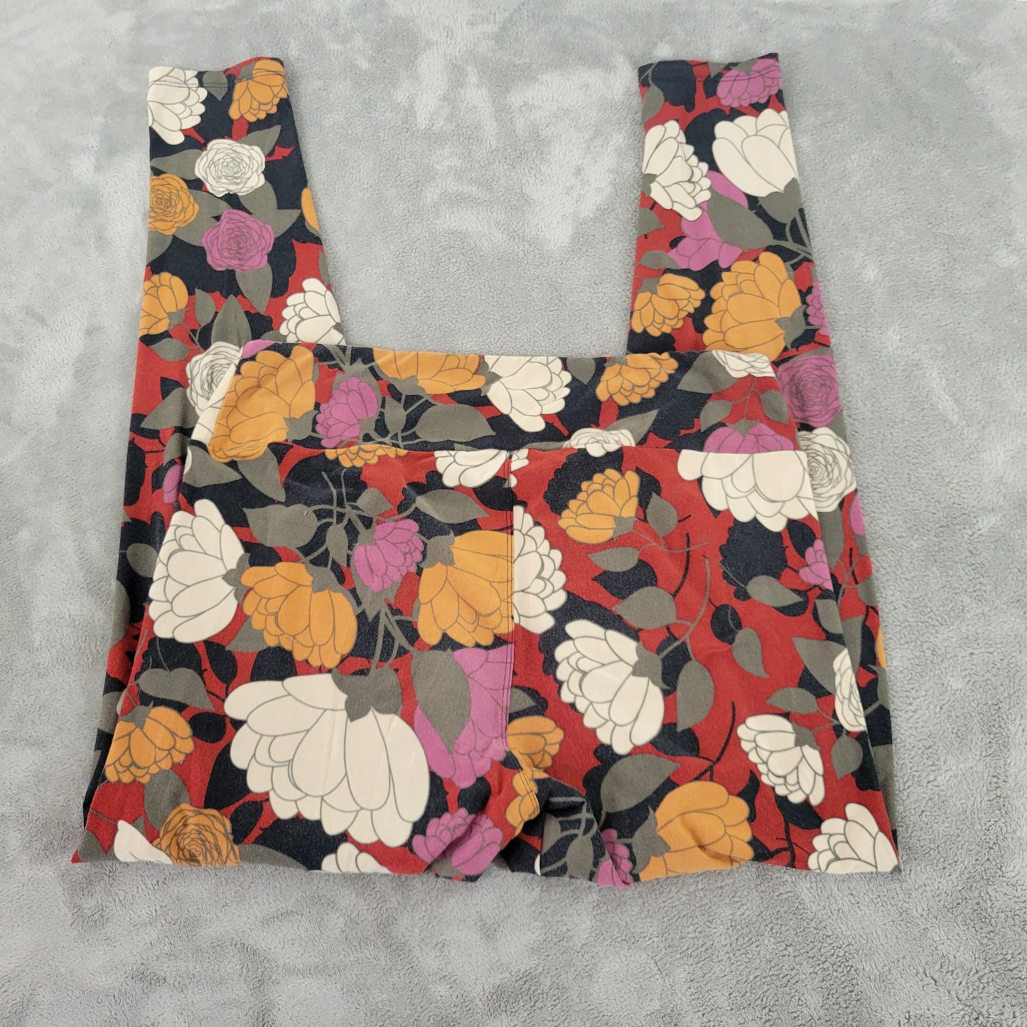 LuLaRoe TC Tall Curvy Leggings Retro Vintage Floral Peony Jogger Pants FLO28E