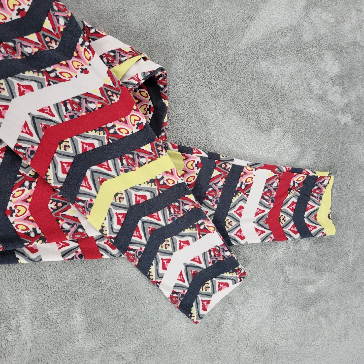 LuLaRoe TC Leggings Tall Curvy Chevron Zig Zag Paisley Black Red Yoga GEO29E
