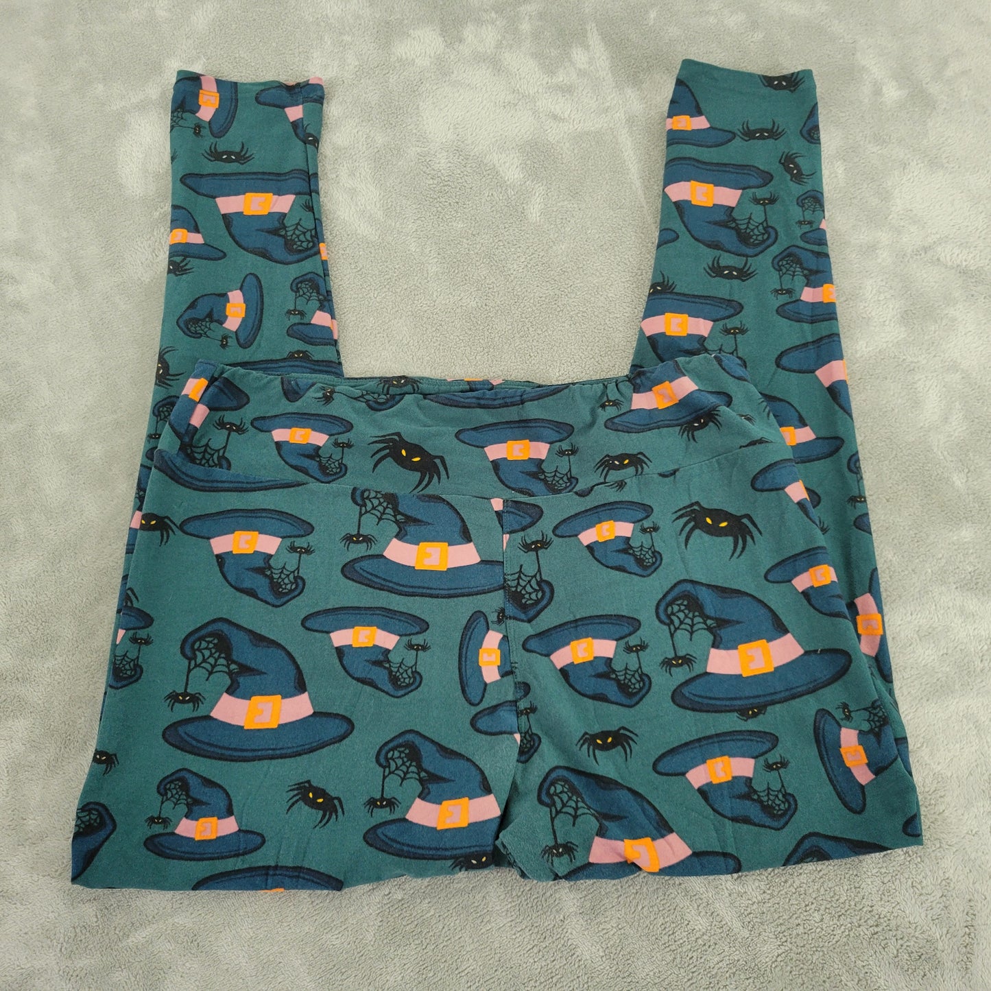 LuLaRoe TC Leggings Tall Curvy Halloween Green Witch Hats Spiders Pants GRE34E