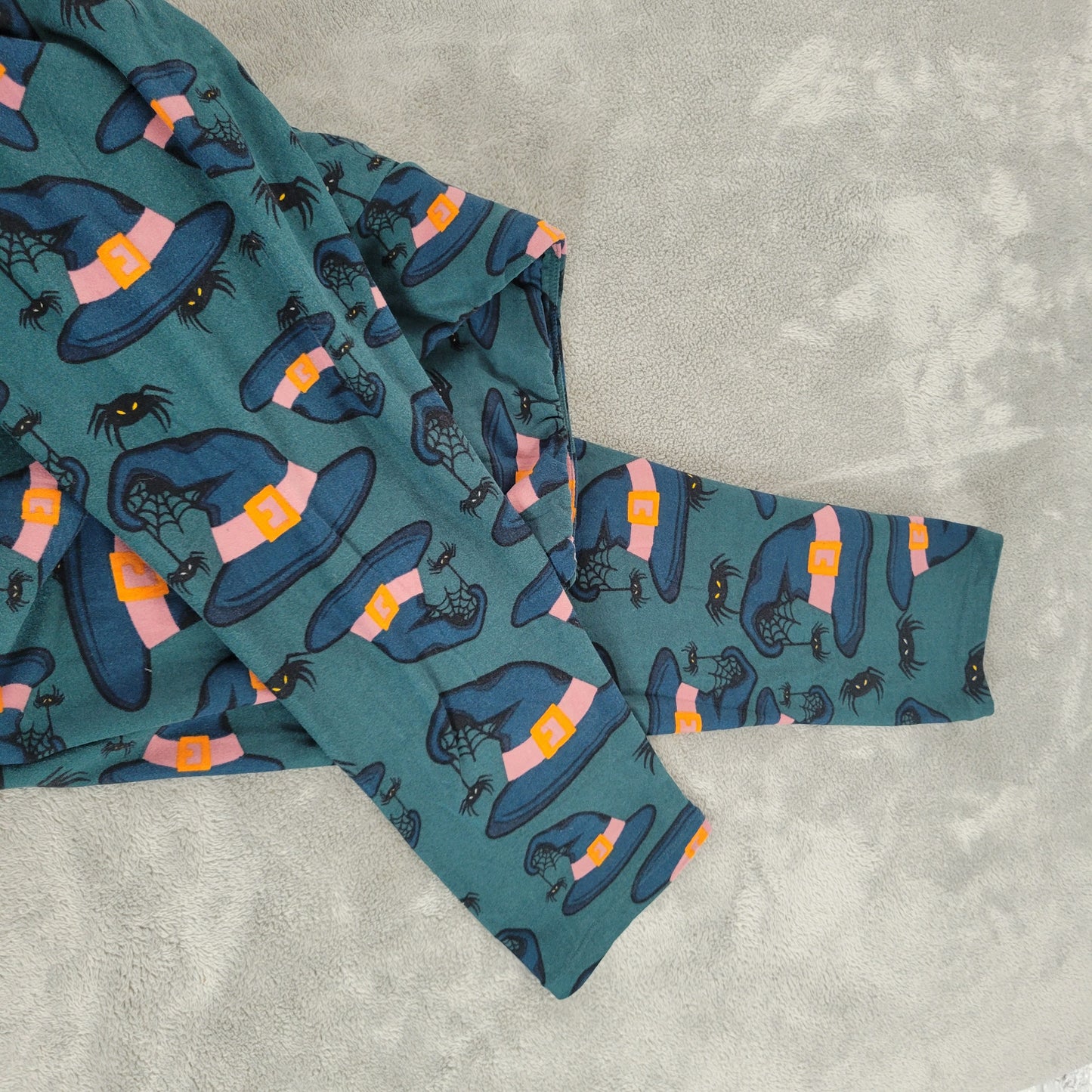 LuLaRoe TC Leggings Tall Curvy Halloween Green Witch Hats Spiders Pants GRE34E