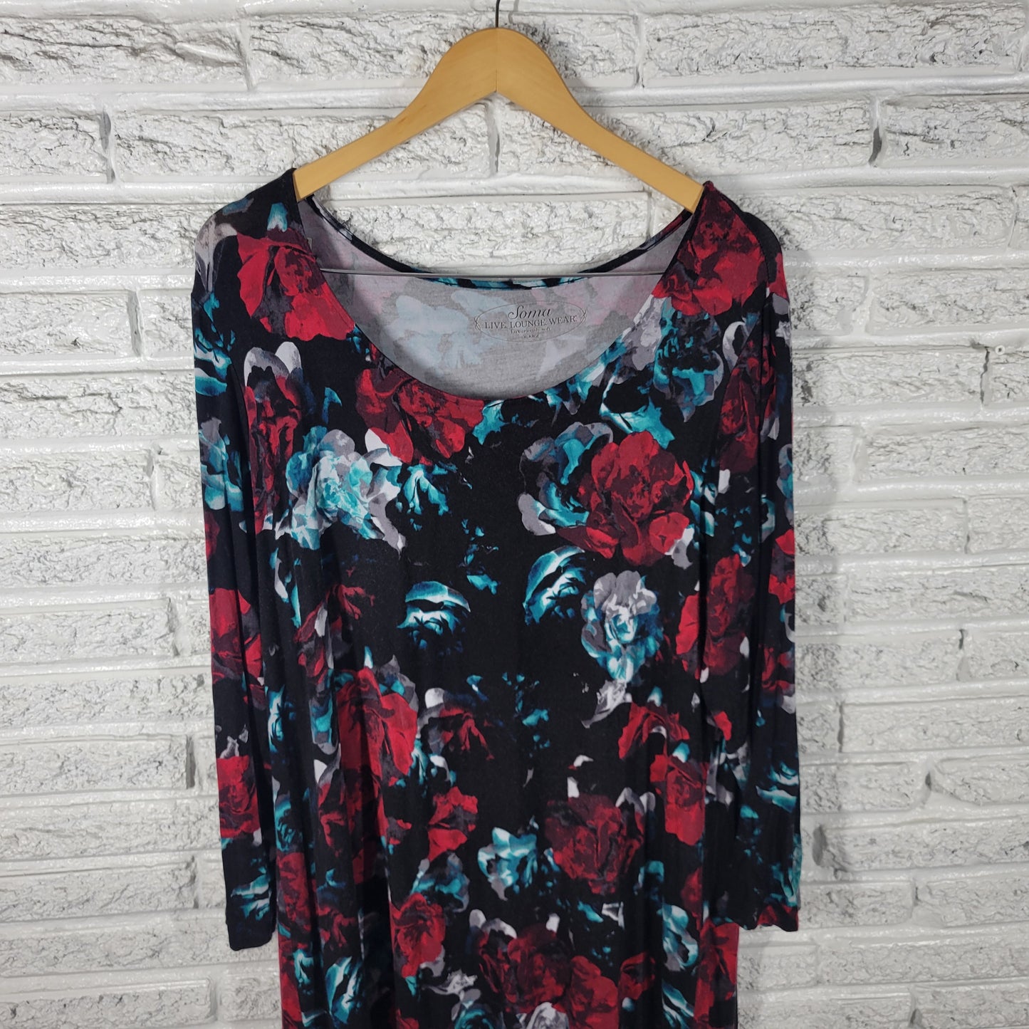 Soma Womens XL Pajama Top Nightgown Long Sleeve Rayon Spandex Floral Rose FLO80E