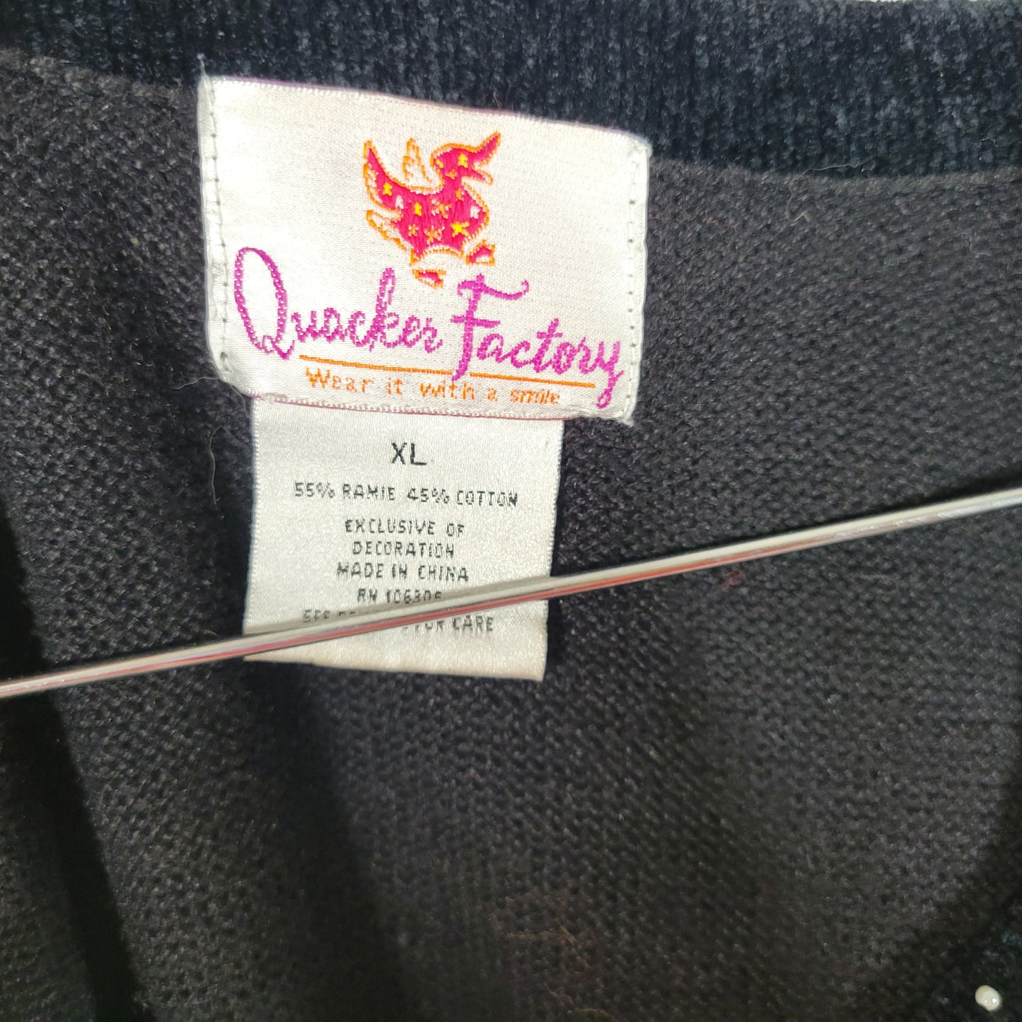 Quacker Factory Womens XL Christmas Sweater Black Sequin Beaded Pullover SWE97E