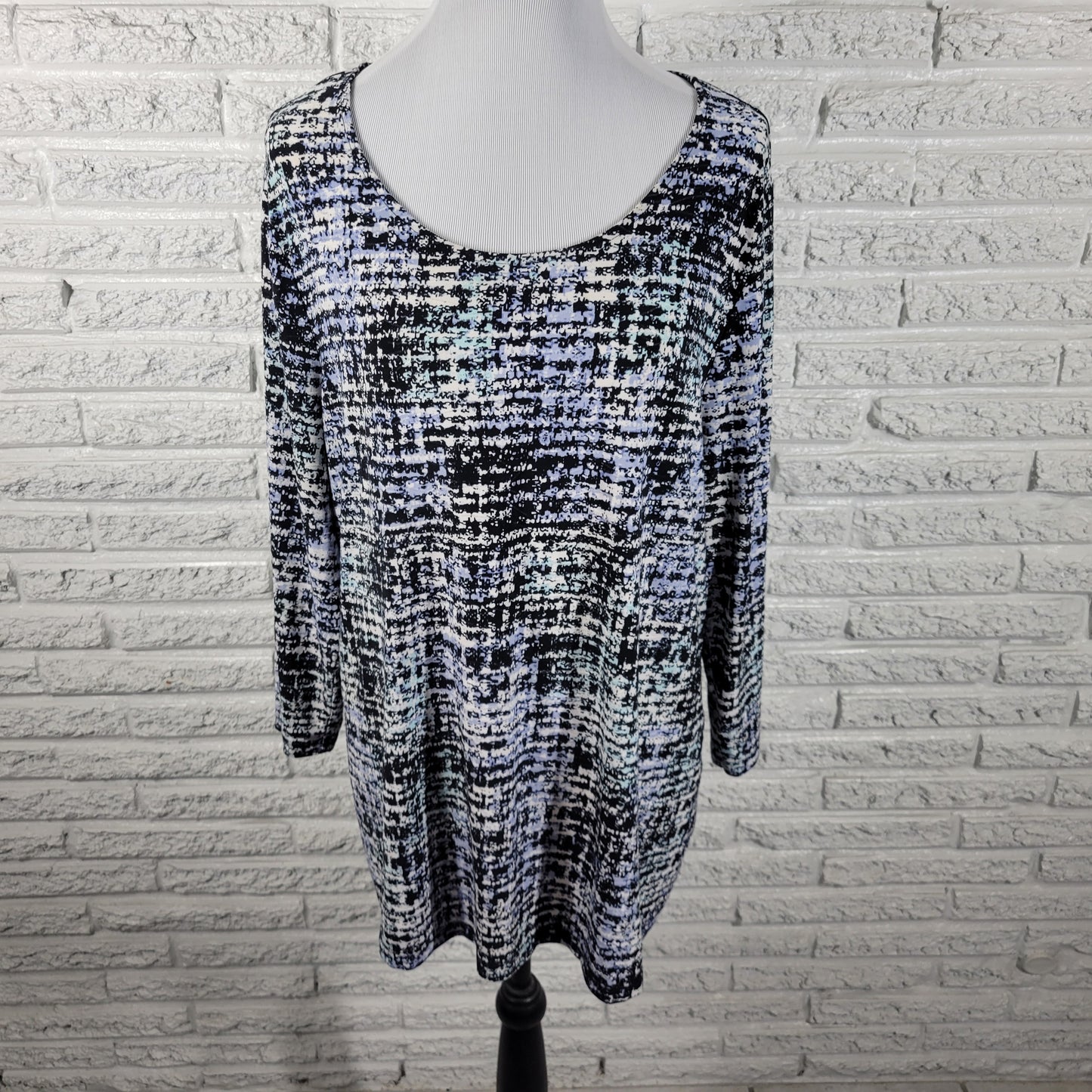 Croft & Barrow Womens Tunic 1X Plus Black Blue Watercolor Embroidered WAT25E