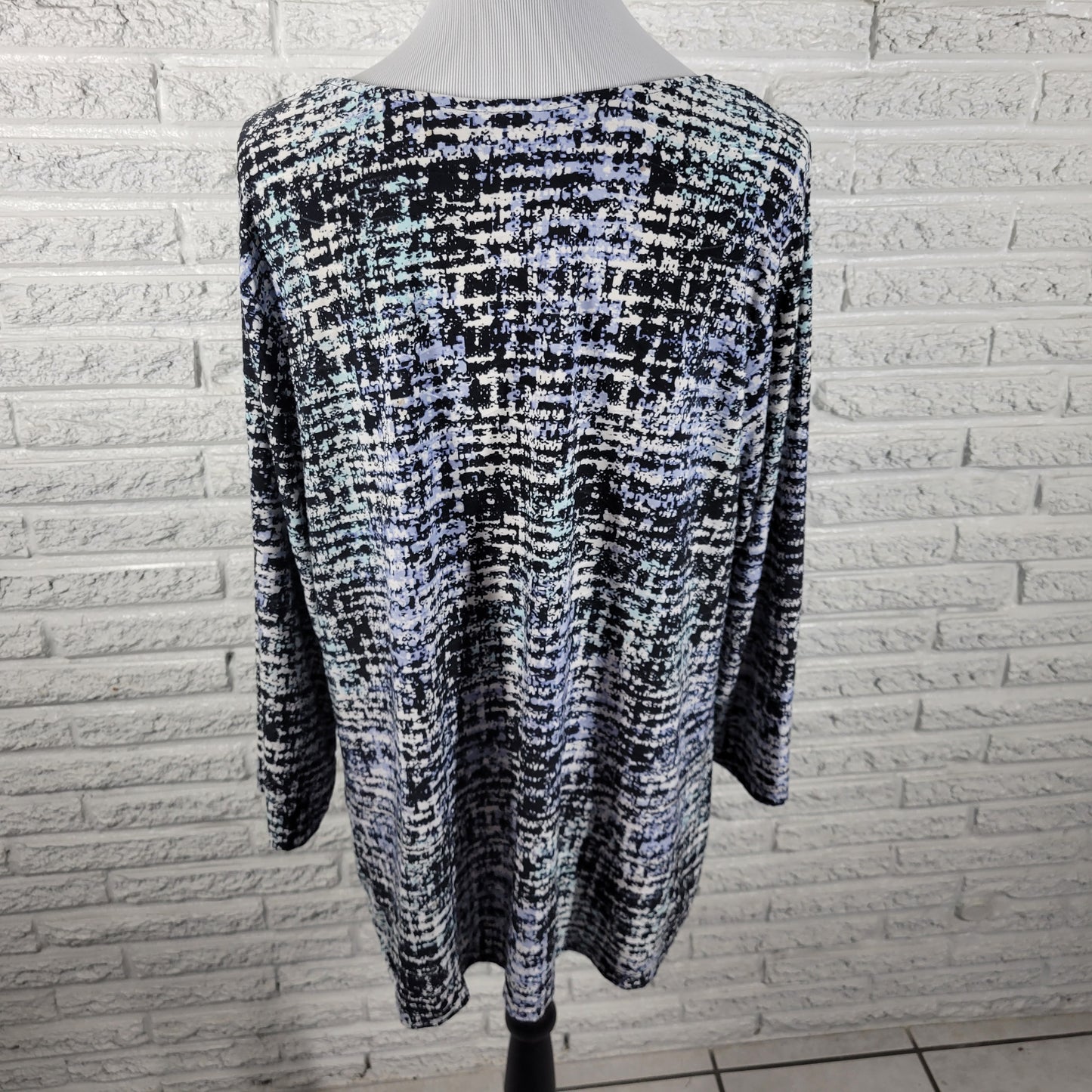 Croft & Barrow Womens Tunic 1X Plus Black Blue Watercolor Embroidered WAT25E