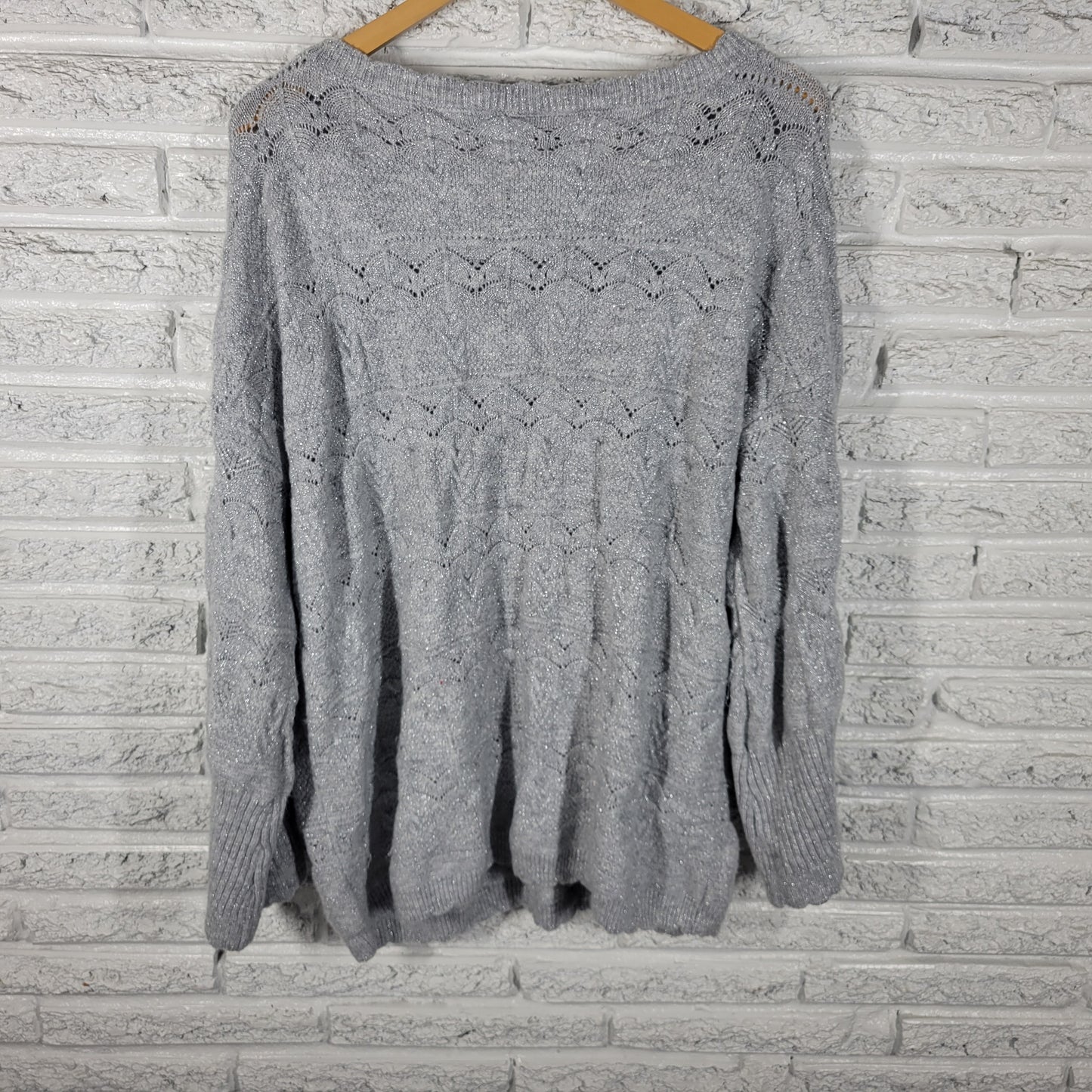 Lane Bryant Women Plus Size 22/24 Sweater Gray Metallic Shimmer Knit SWE55E