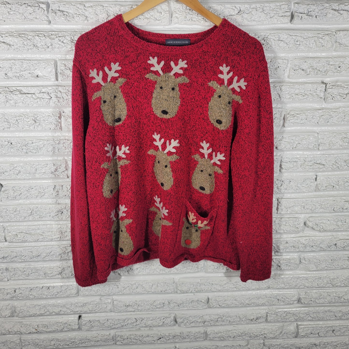 Northern Isles Vintage Christmas Sweater Red Reindeer Pocket Women XL SWE1E