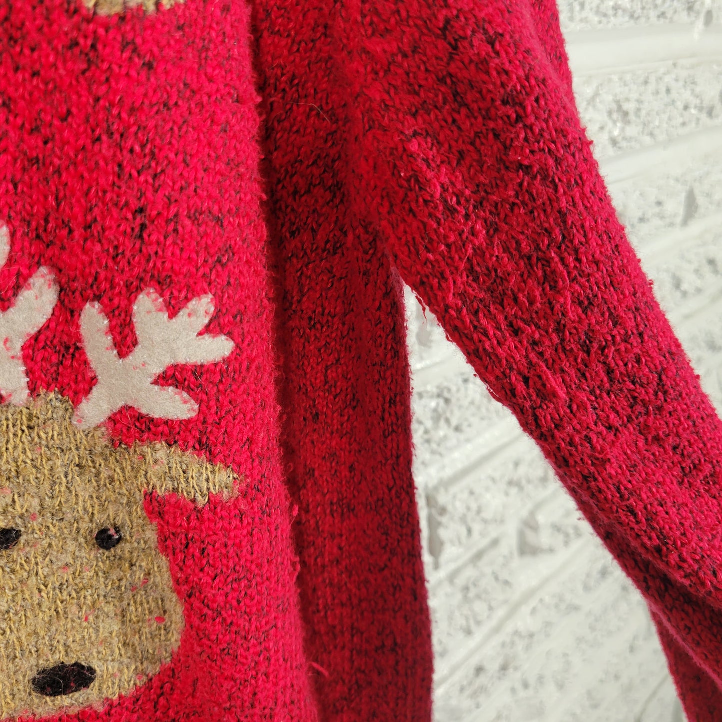 Northern Isles Vintage Christmas Sweater Red Reindeer Pocket Women XL SWE1E