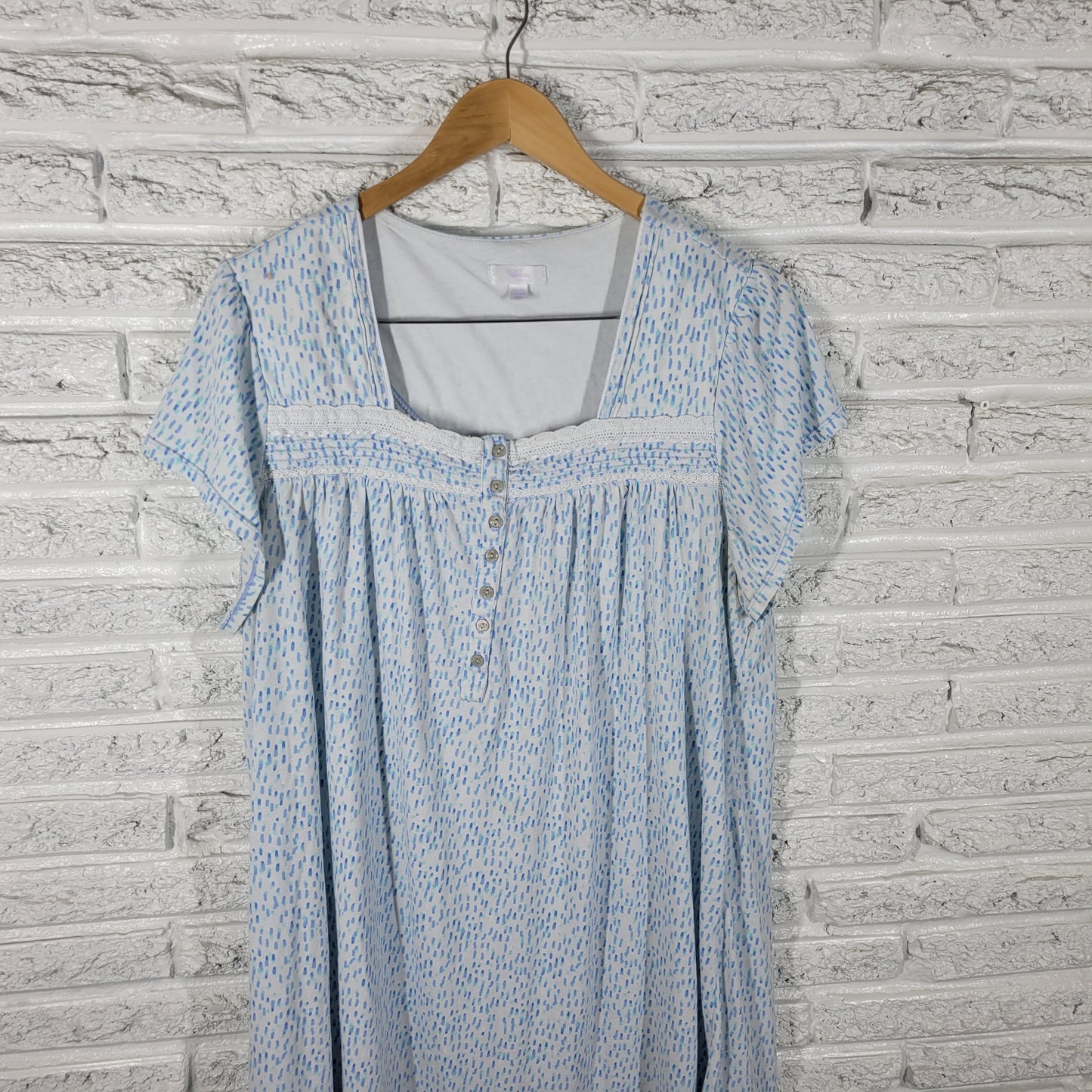 Secret Treasures Womens Nightgown 2X Plus Blue Raindrop Short Sleeve A9XE