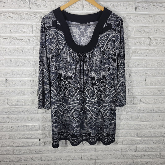 Apt 9 Womens Tunic 1X Plus Black Gray Paisley 3/4 Sleeve Stretch Pullover PAI43E