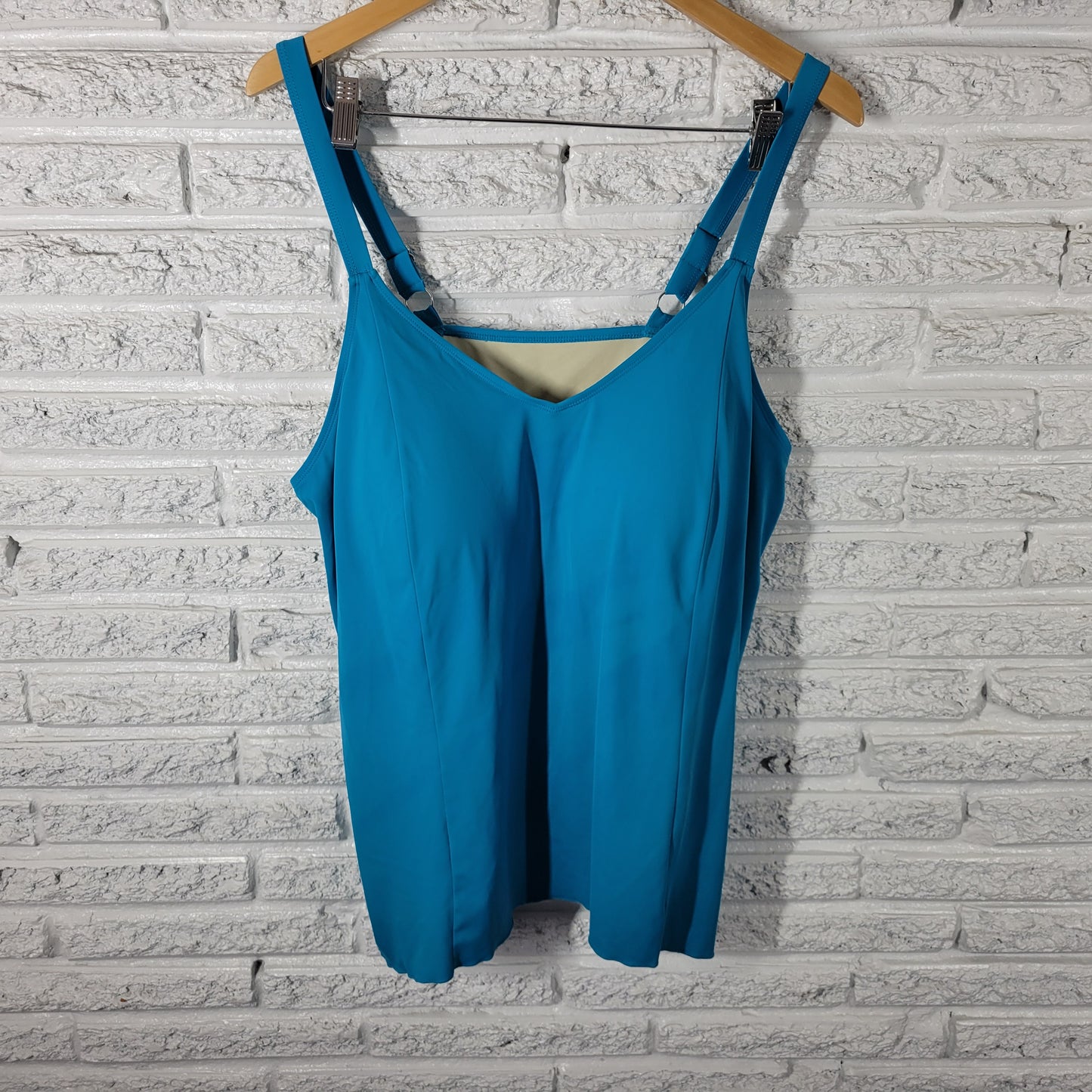 Denim & Co Womens 22W Plus Blue Tankini Swim Top Built In Bra Straps BLU45E