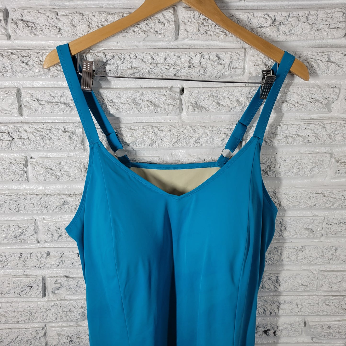 Denim & Co Womens 22W Plus Blue Tankini Swim Top Built In Bra Straps BLU45E
