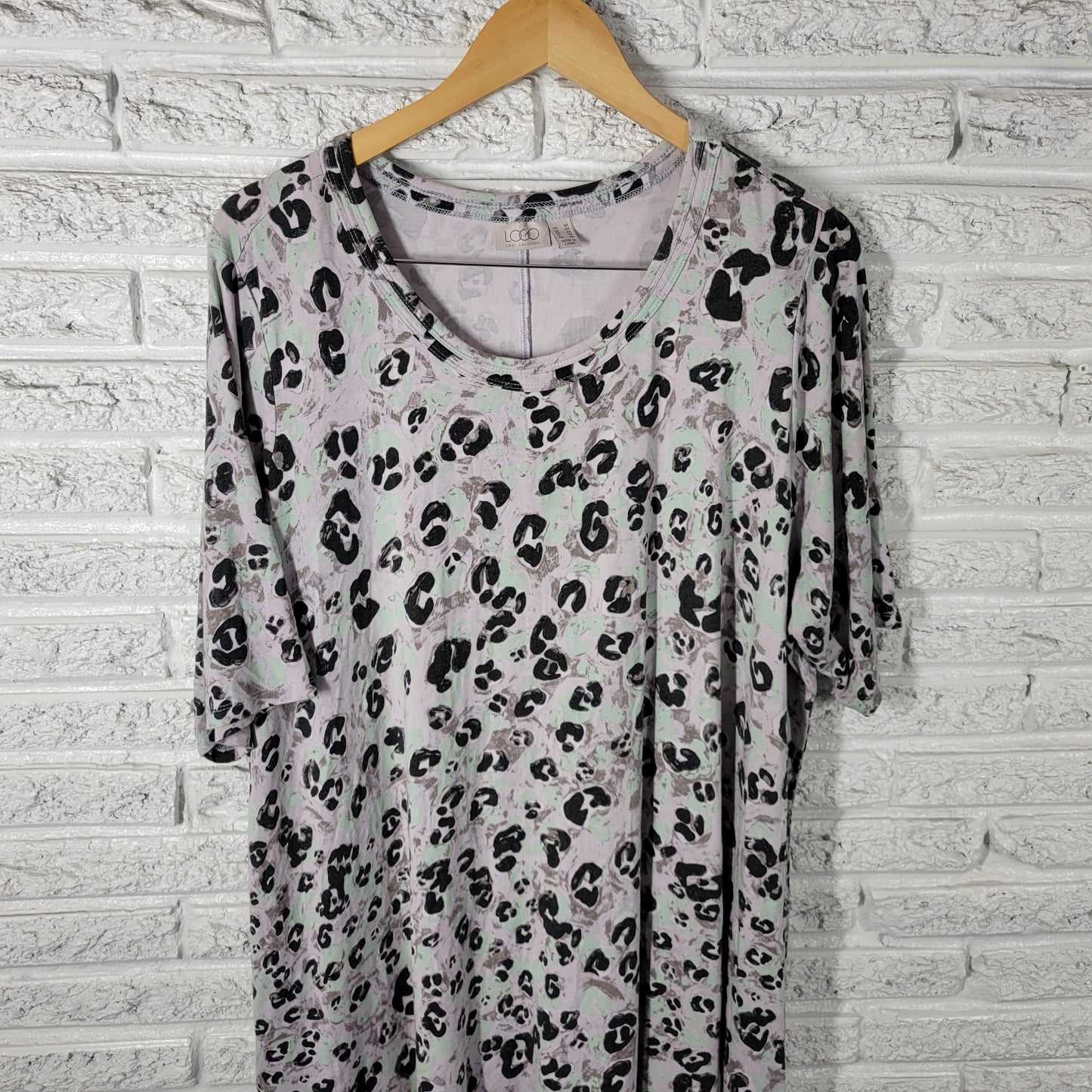 LOGO Lori Goldstein Womens 3X Animal Print Short Sleeve Tunic Shirt ANI44E