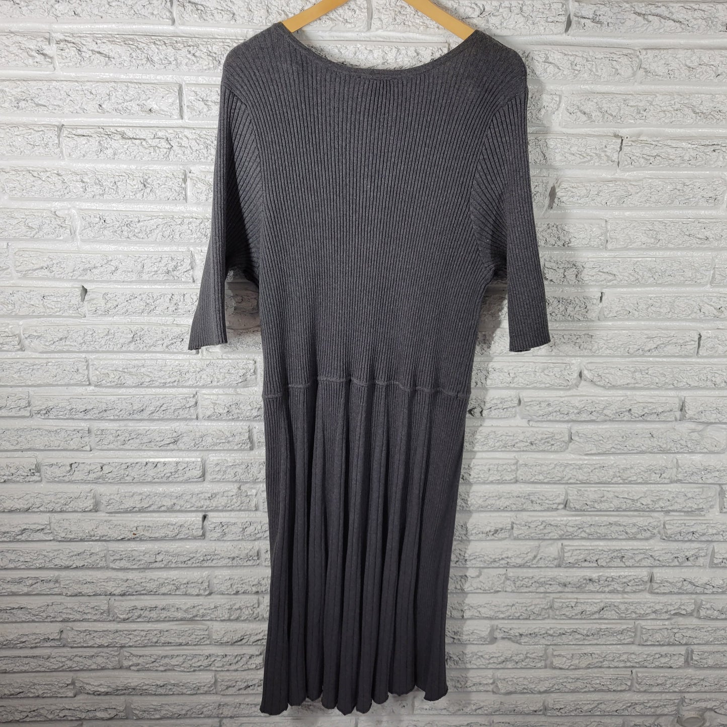 Lane Bryant 26/28 Plus Size Gray Sweater Dress V Neck Knee Length Cotton SWE124E